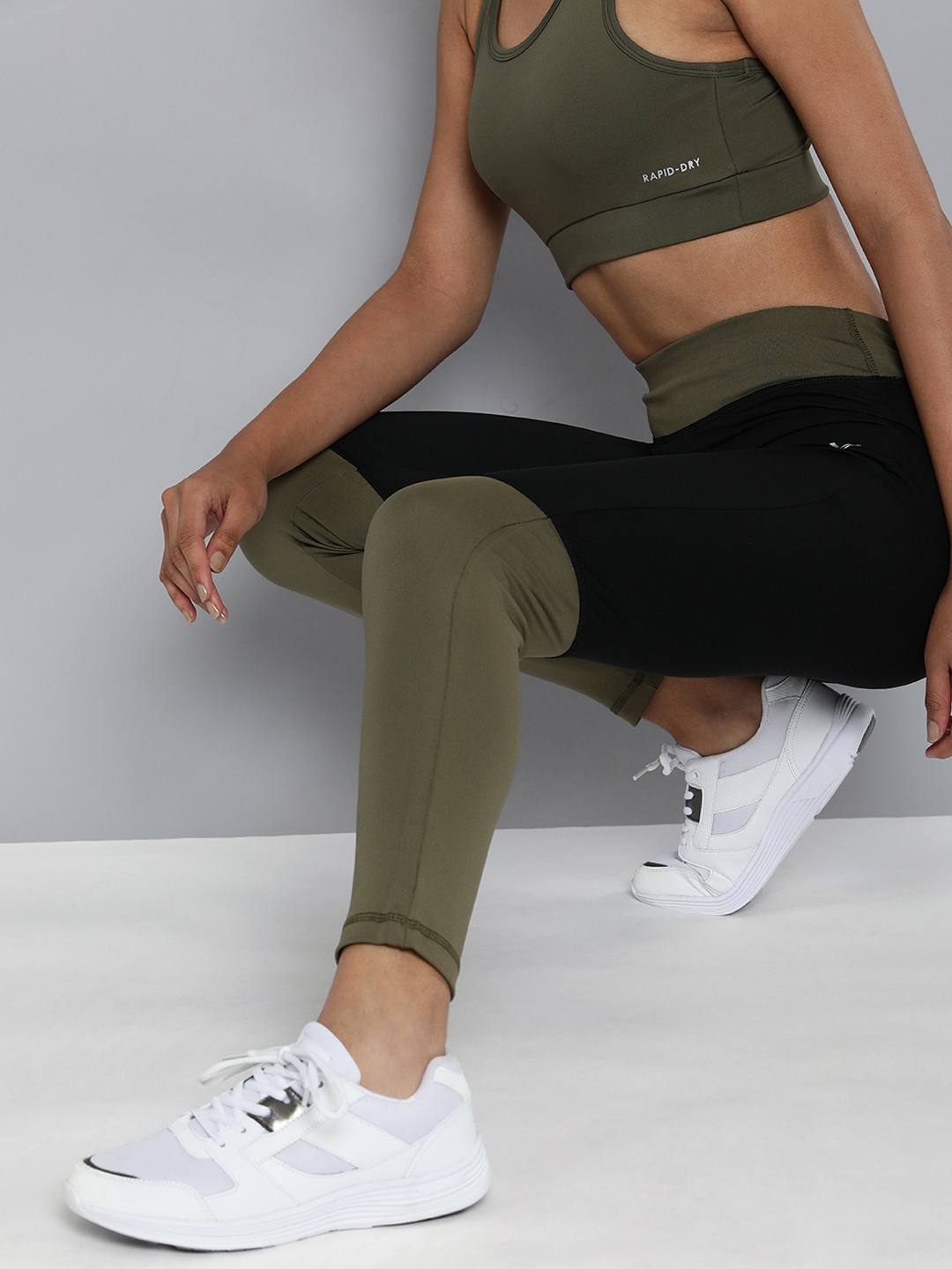 

HRX by Hrithik Roshan Women Black & Olive Green Colourblocked Training Tights