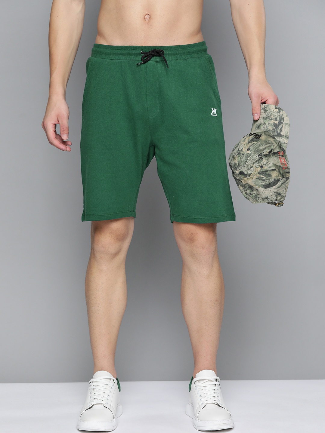 

Kook N Keech Men Green Slim Fit Outdoor Shorts