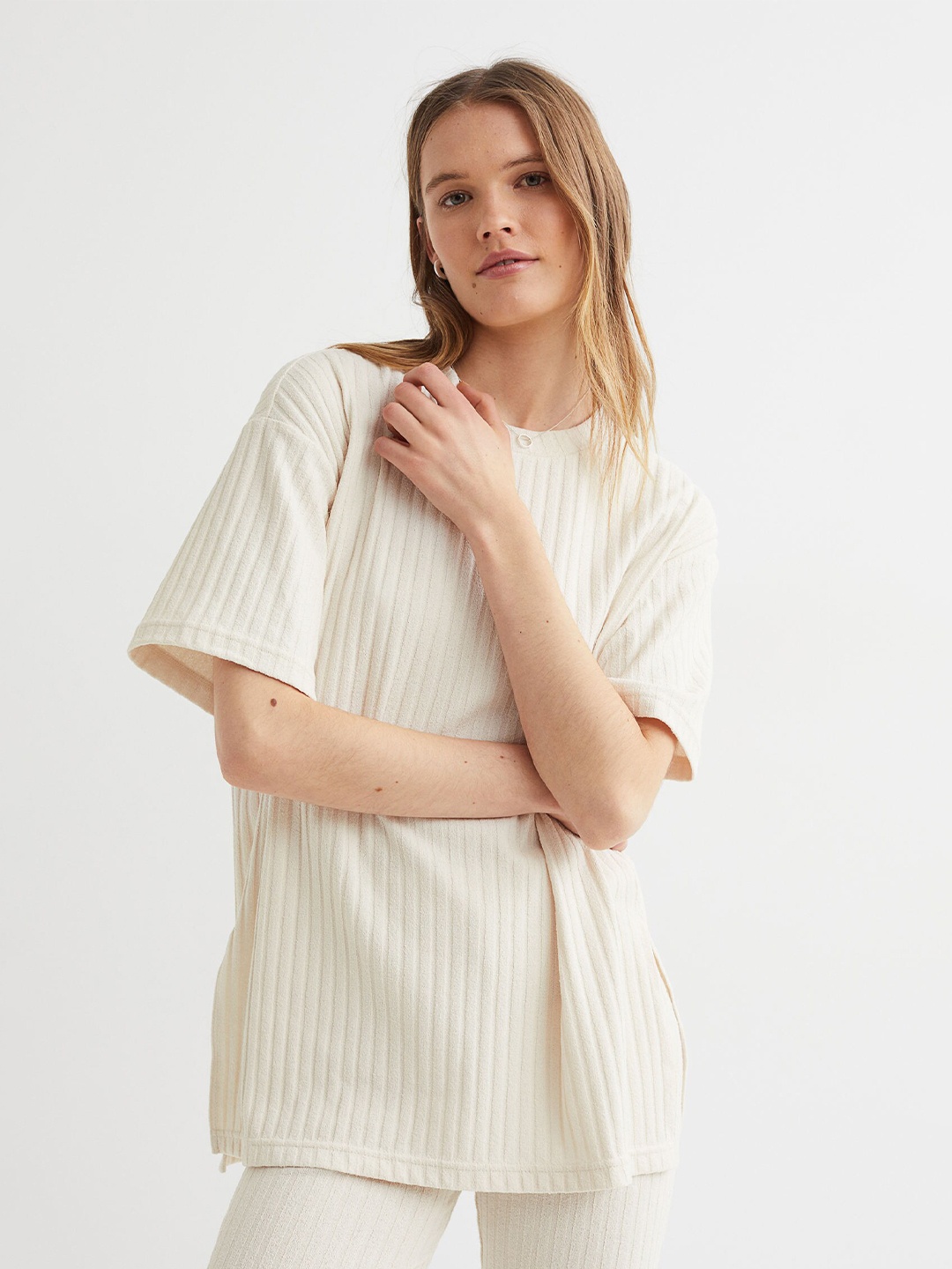 

H&M Women Off White Round Neck Ribbed T-shirt
