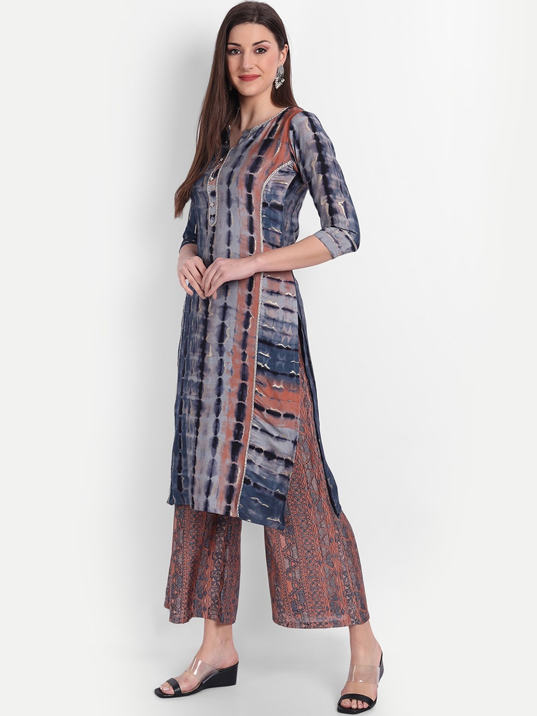 

HK colours of fashion Women Navy Blue Printed Kurta with Palazzos