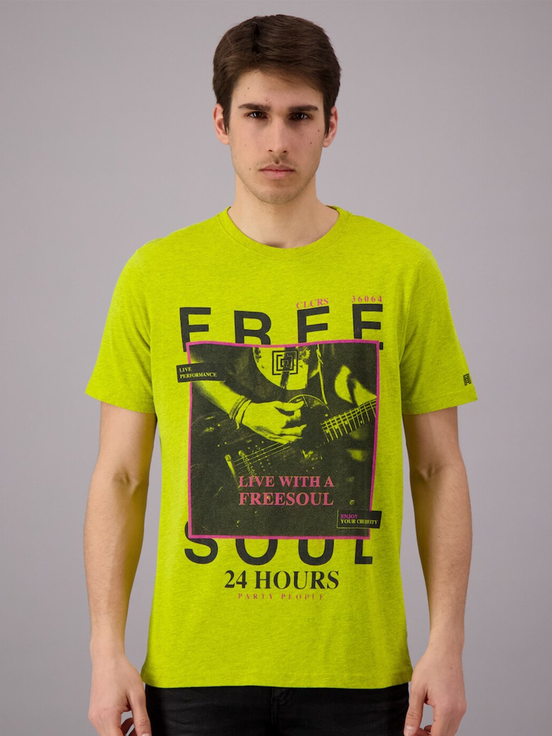 

FREESOUL Men Lime Green Printed Raw Edge T-shirt