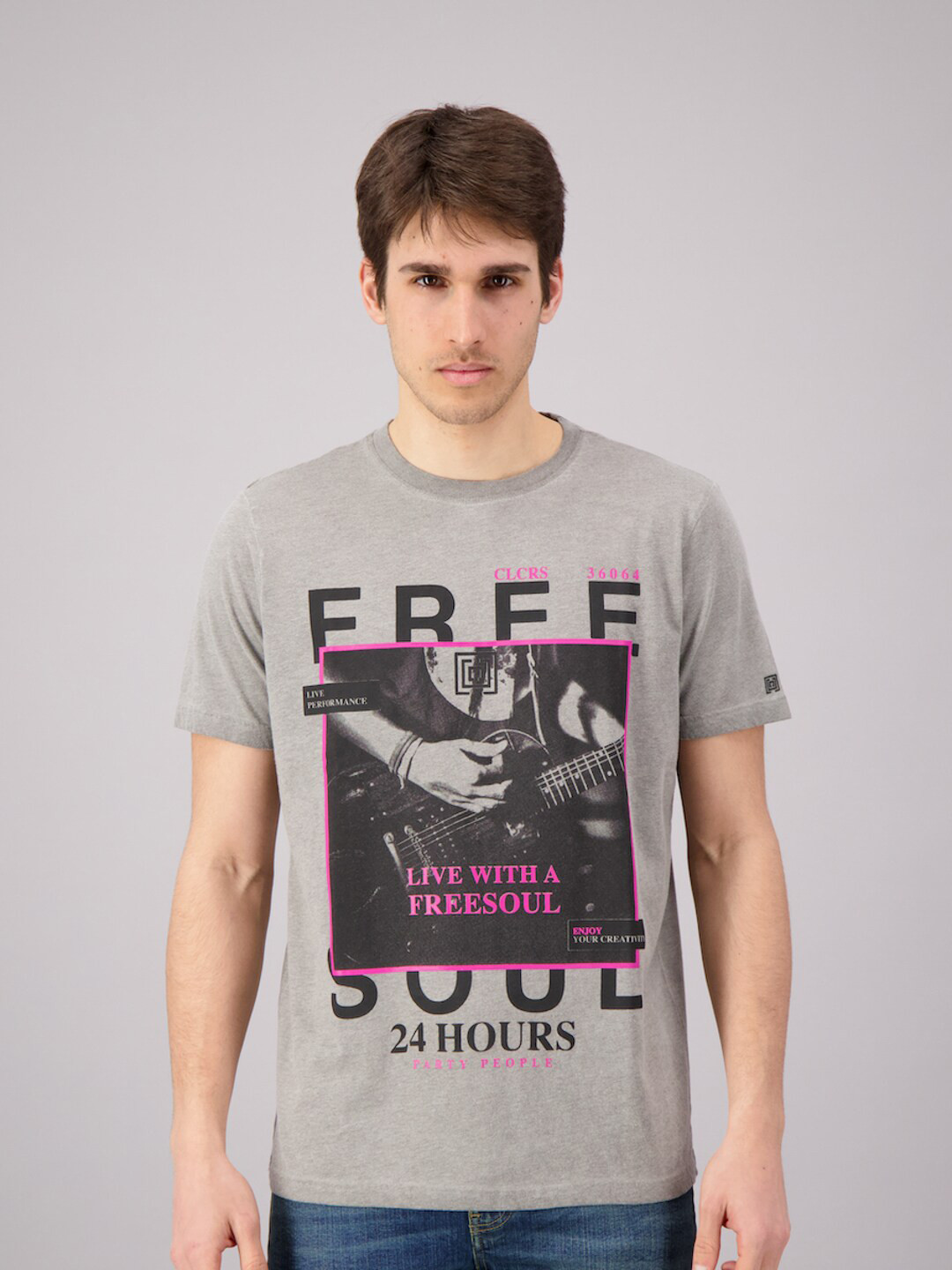 

FREESOUL Men Grey & Black Printed T-shirt