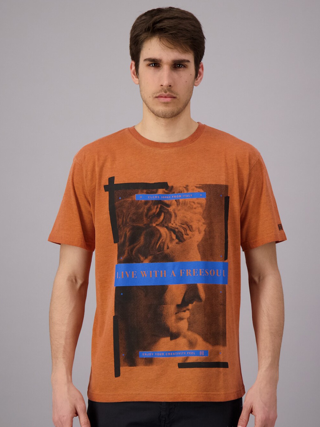 

FREESOUL Men Rust & Black Printed Pure Cotton T-shirt