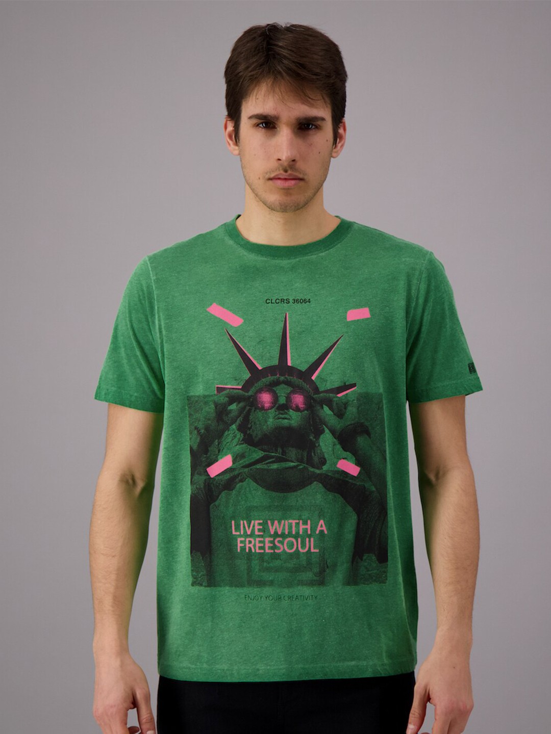 

FREESOUL Men Green Printed Pure Cotton T-shirt