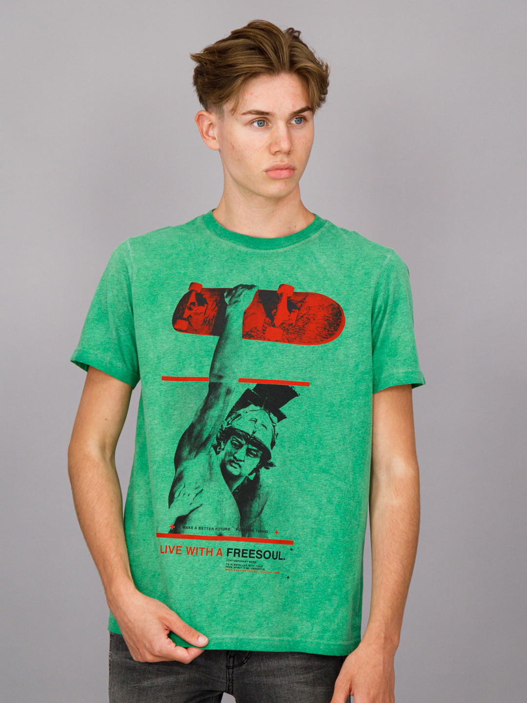 

FREESOUL Men Green & Black Printed Pure Cotton T-shirt