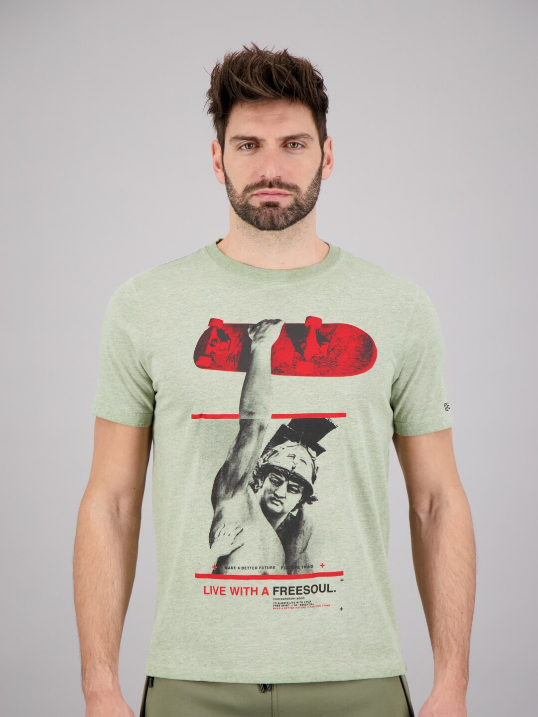 

FREESOUL Men Green Graphic Printed Cotton T-shirt