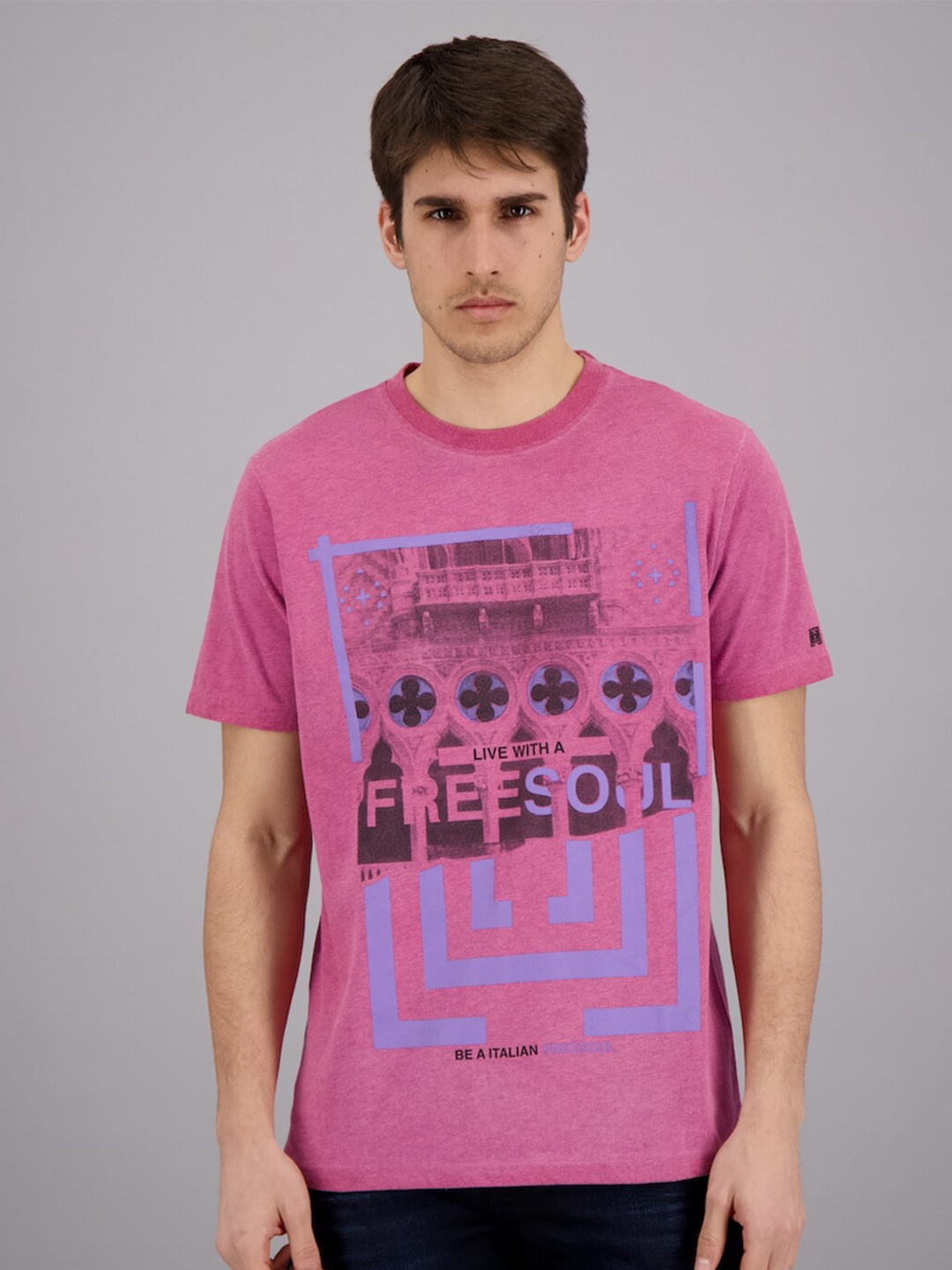 

FREESOUL Men Pink & Blue Graphic Printed Pure Cotton T-shirt