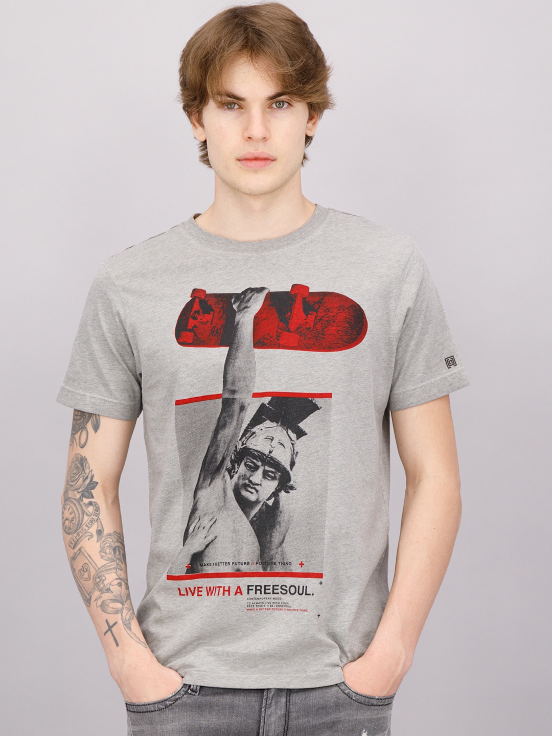 

FREESOUL Men Grey Graphic Printed T-shirt