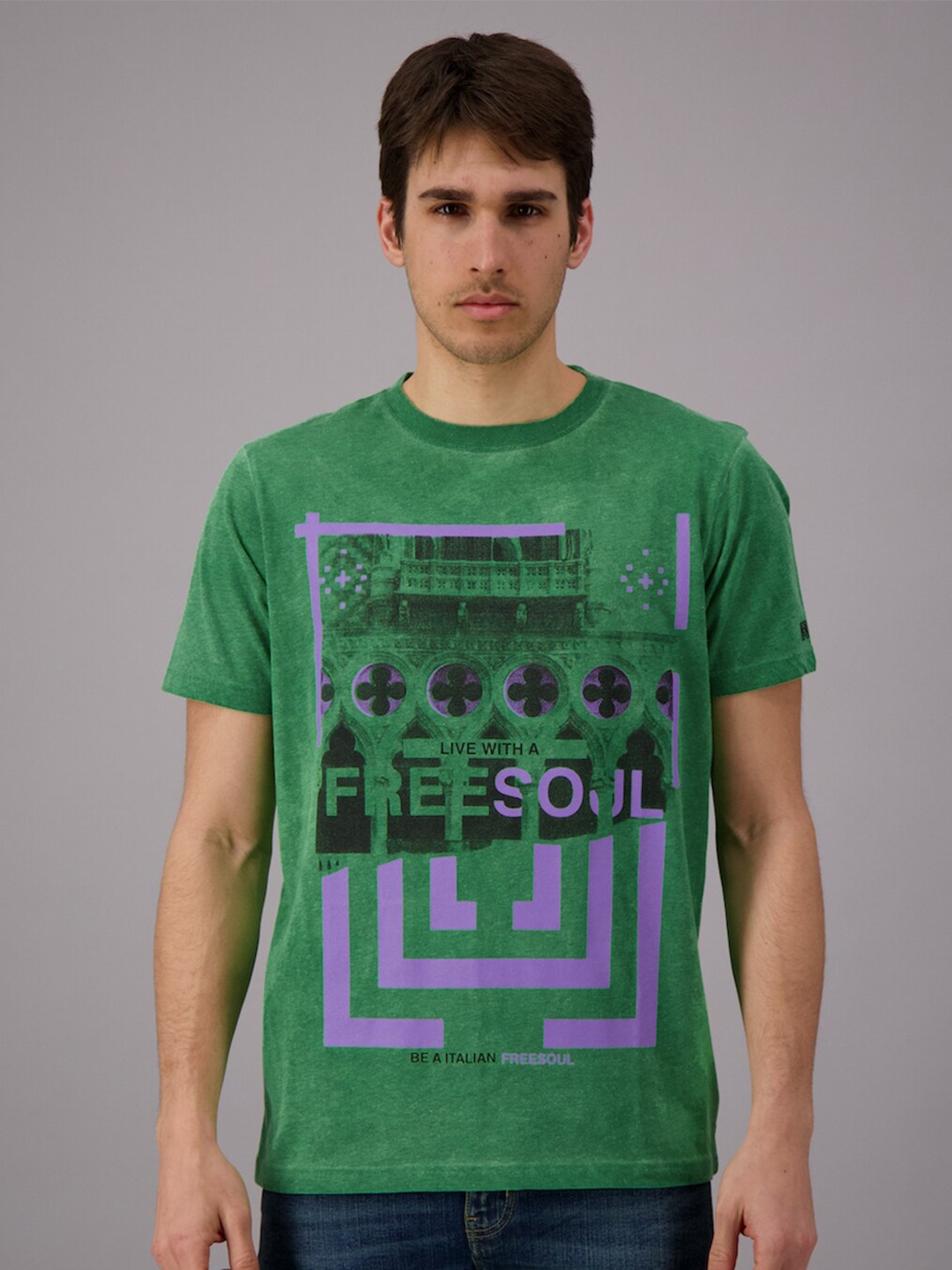 

FREESOUL Men Green & Black Printed Pure Cotton T-shirt