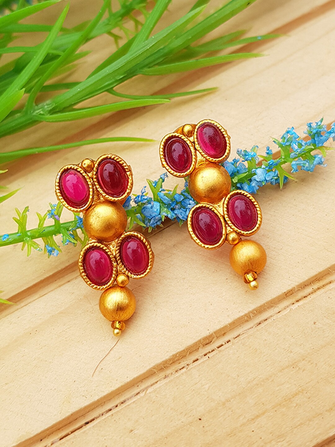 

GRIIHAM Gold-Toned & Red Contemporary Studs Earrings