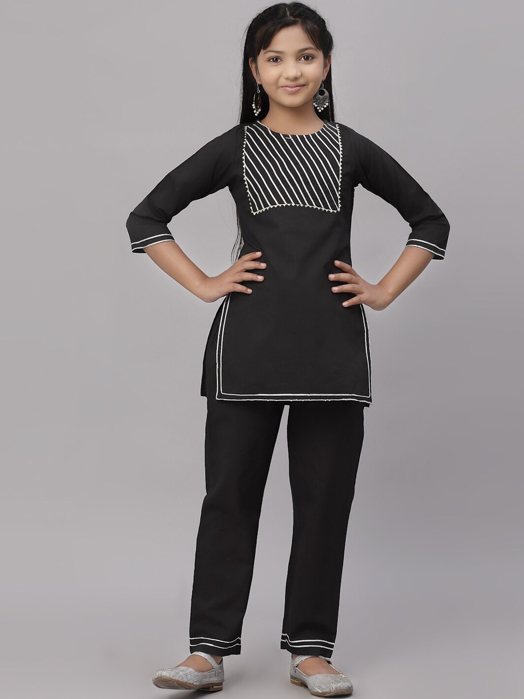 

NISHAB Girls Black Yoke Design Pure Cotton Kurti with Trousers