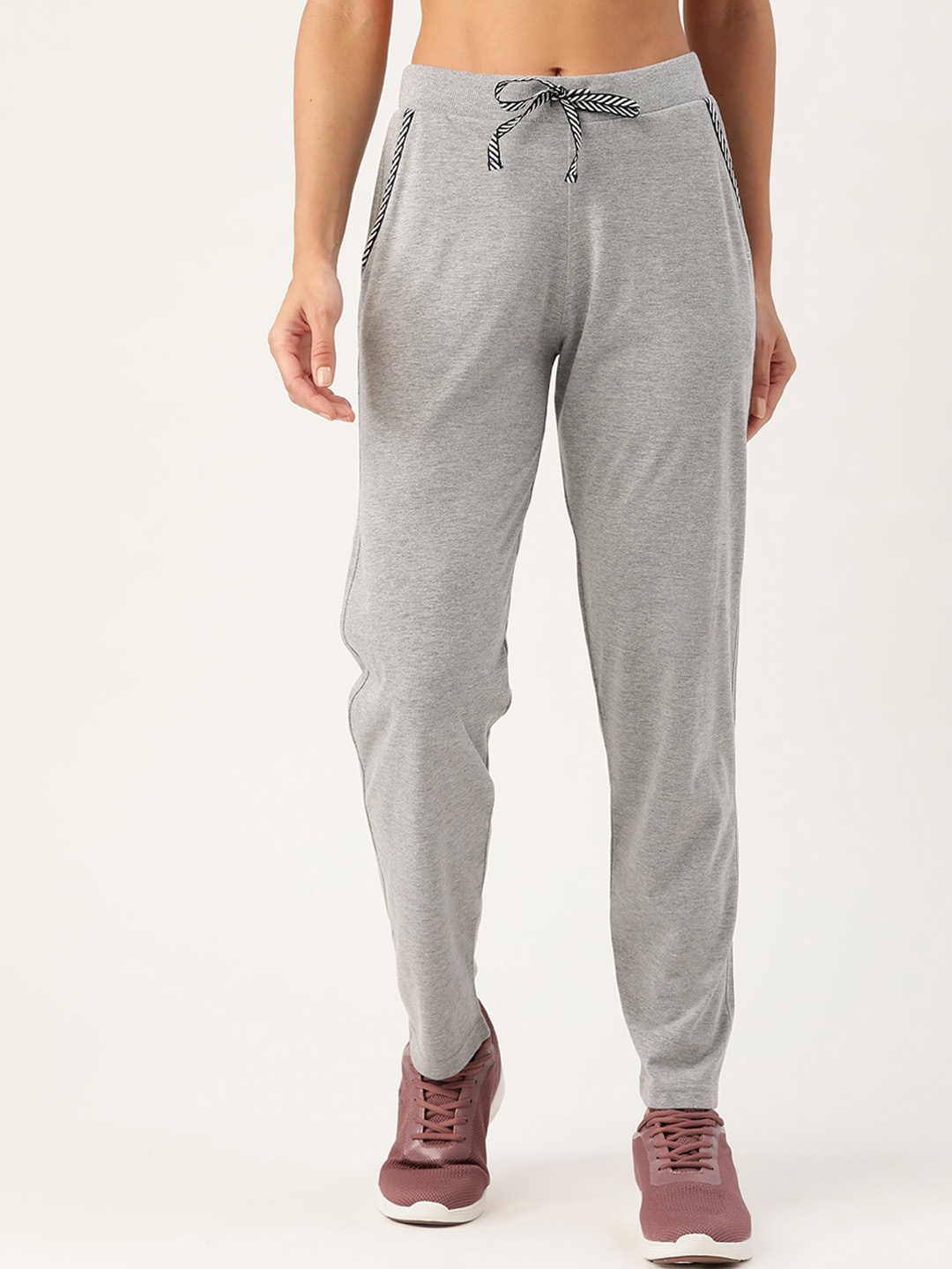 

FEMEA Women Grey Solid Straight-Fit Track Pants