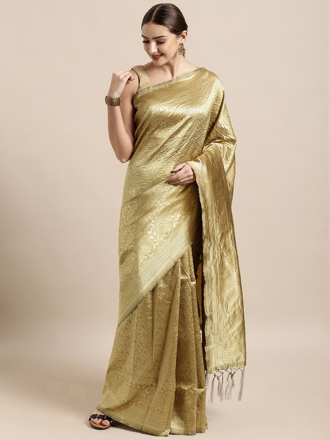 

Mitera Cream-Coloured & Gold-Toned Woven Design Zari Silk Blend Banarasi Saree