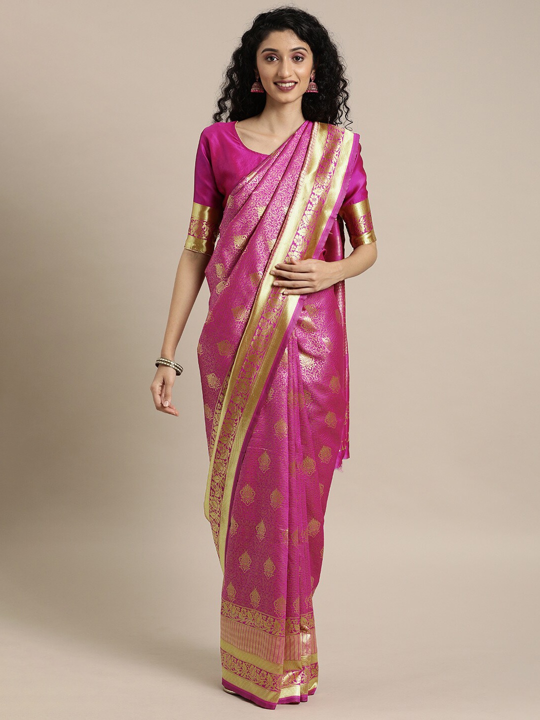 

Mitera Burgundy & Gold-Toned Woven Design Zari Silk Blend Banarasi Saree