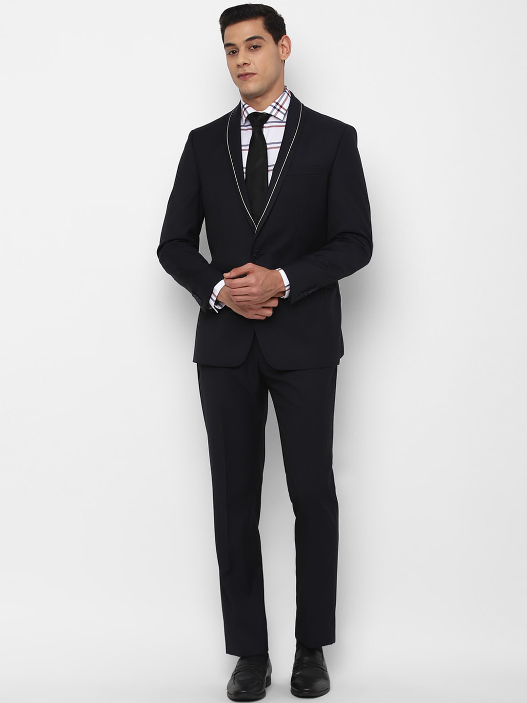 

Allen Solly Men Black Solid Slim Fit Two Piece Formal Suits