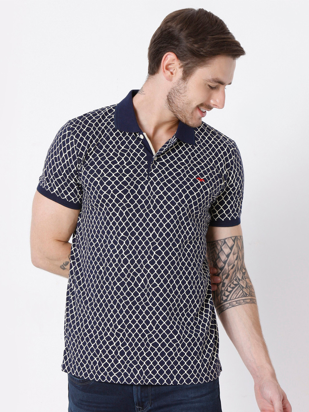 

Mufti Men Navy Blue & White Geometric Polo Collar Slim Fit Cotton T-shirt