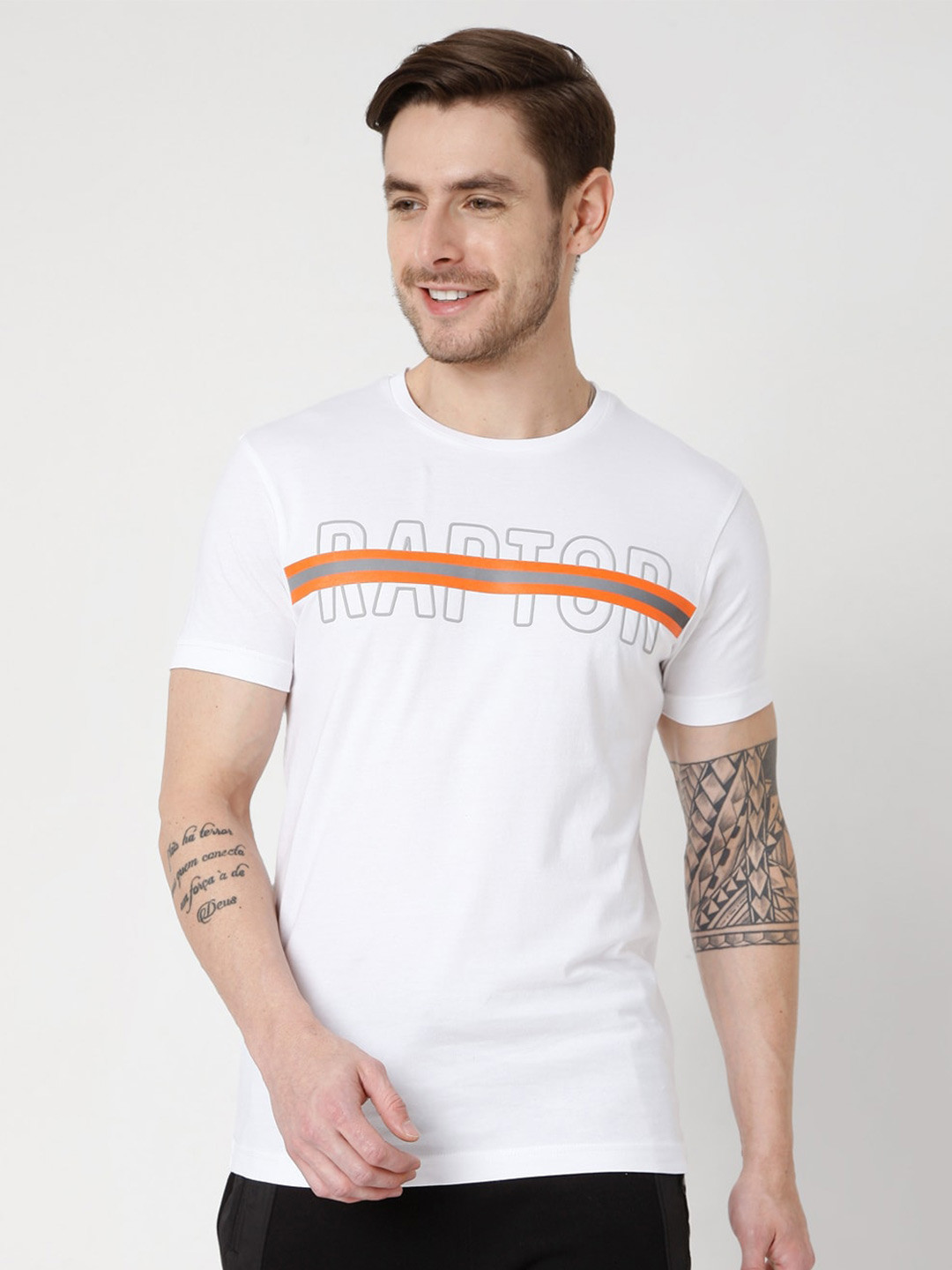 

Mufti Men White Typography Printed Slim Fit T-shirt