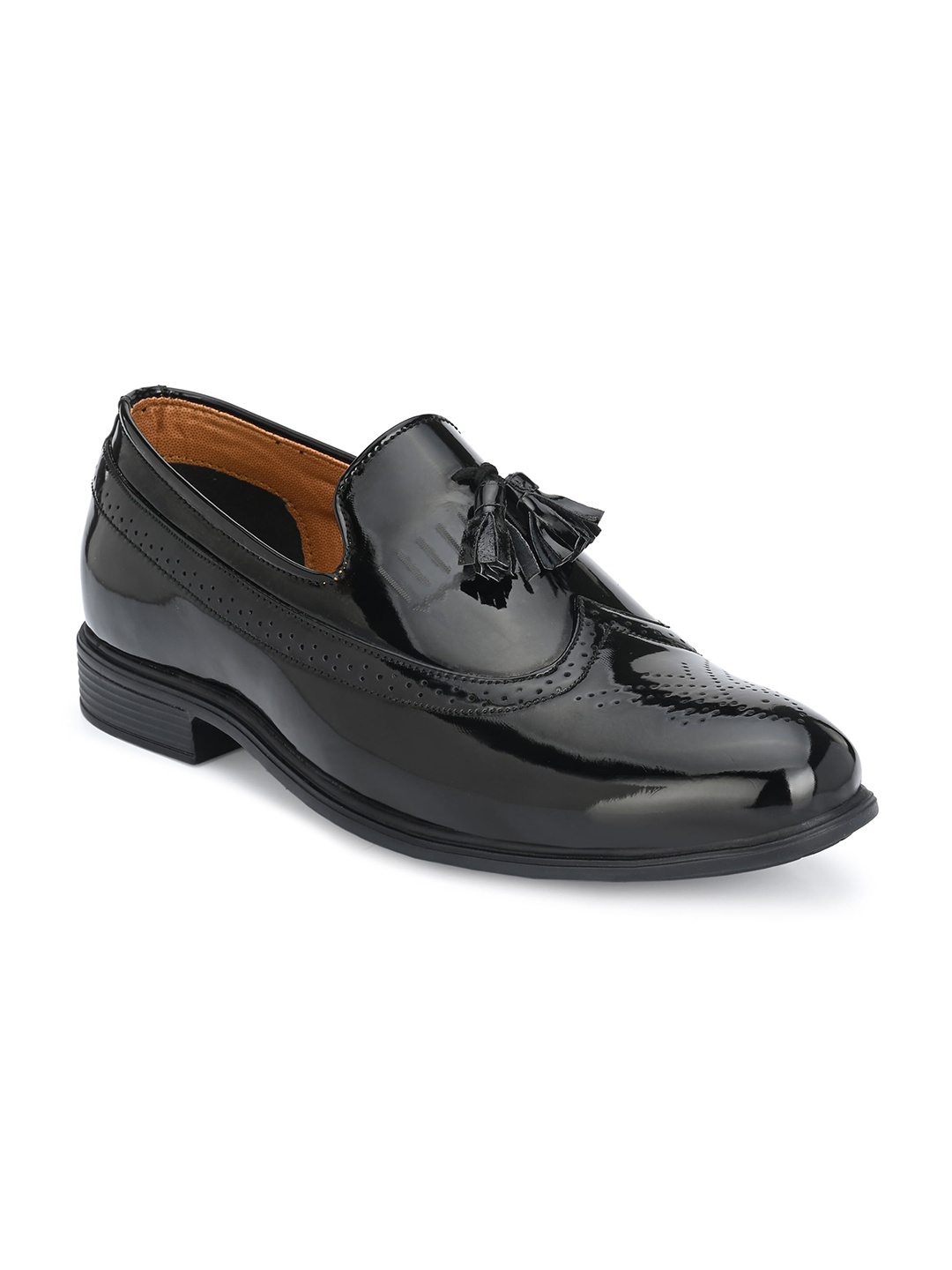 

mr wonker Men Black Perforated Loafers
