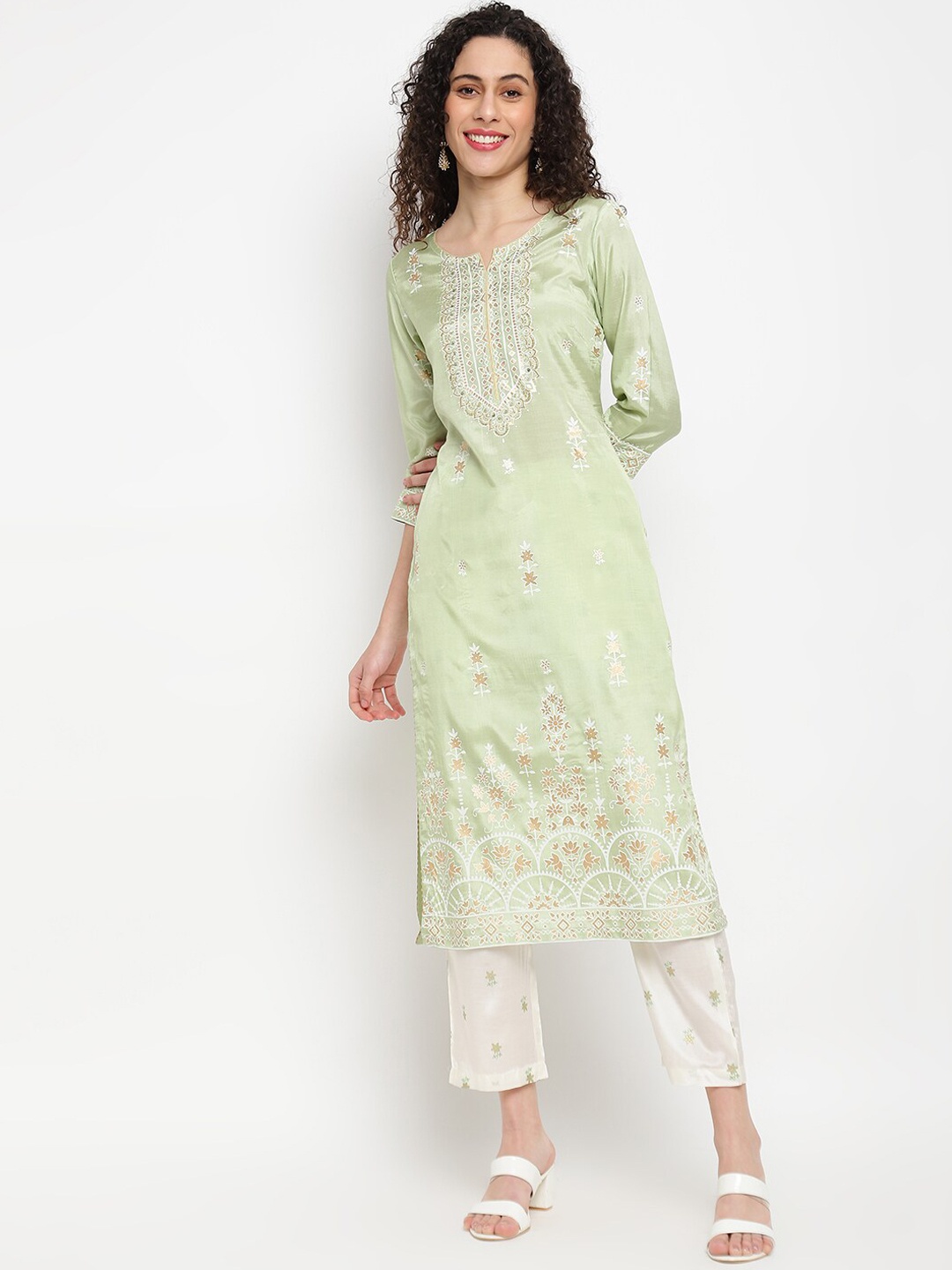 

IMARA Women Green Ethnic Motifs Printed Kurta with Palazzos