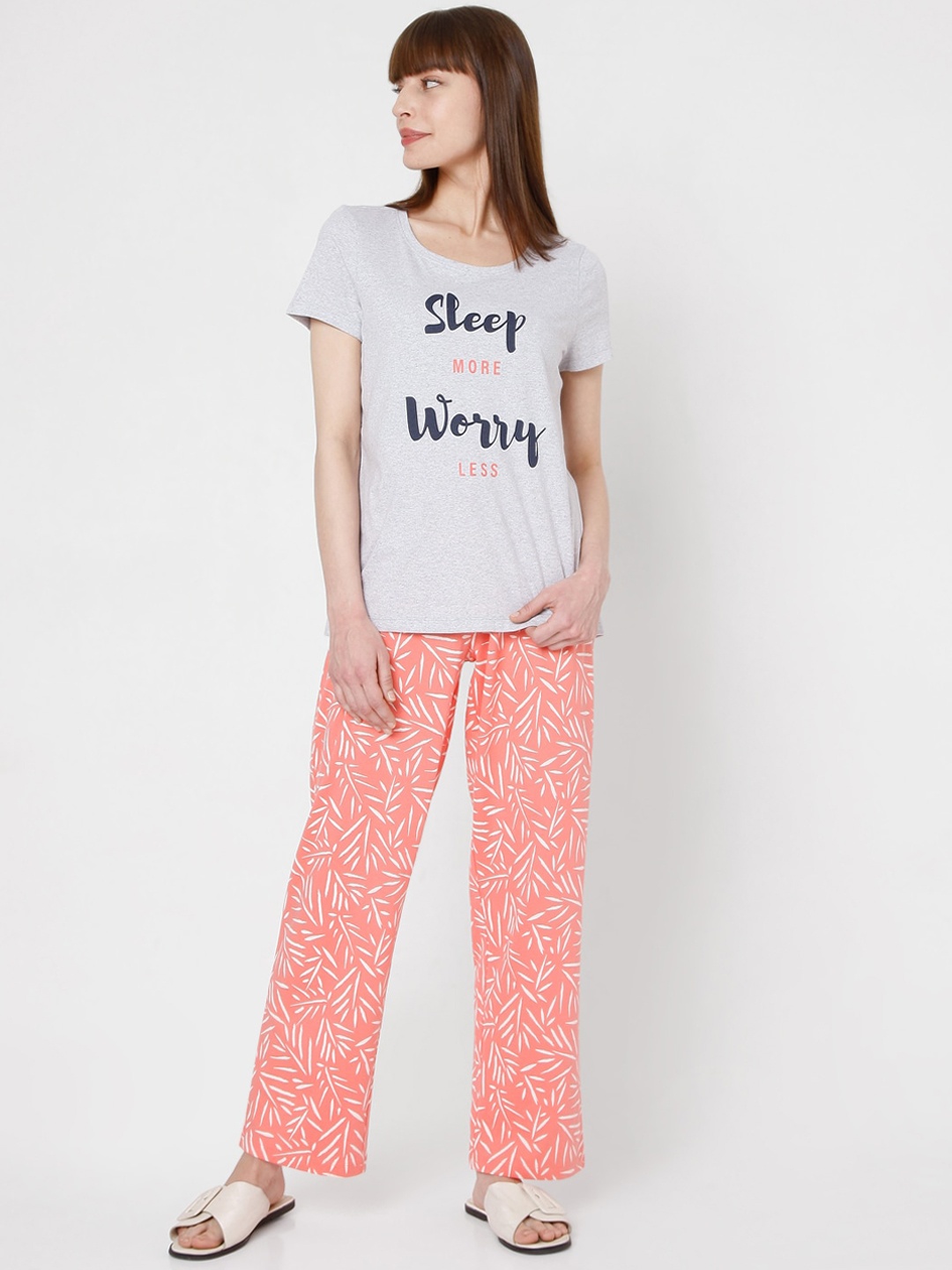 

Vero Moda Women Grey Melange & Peach-Coloured Printed Pure Cotton Night suit