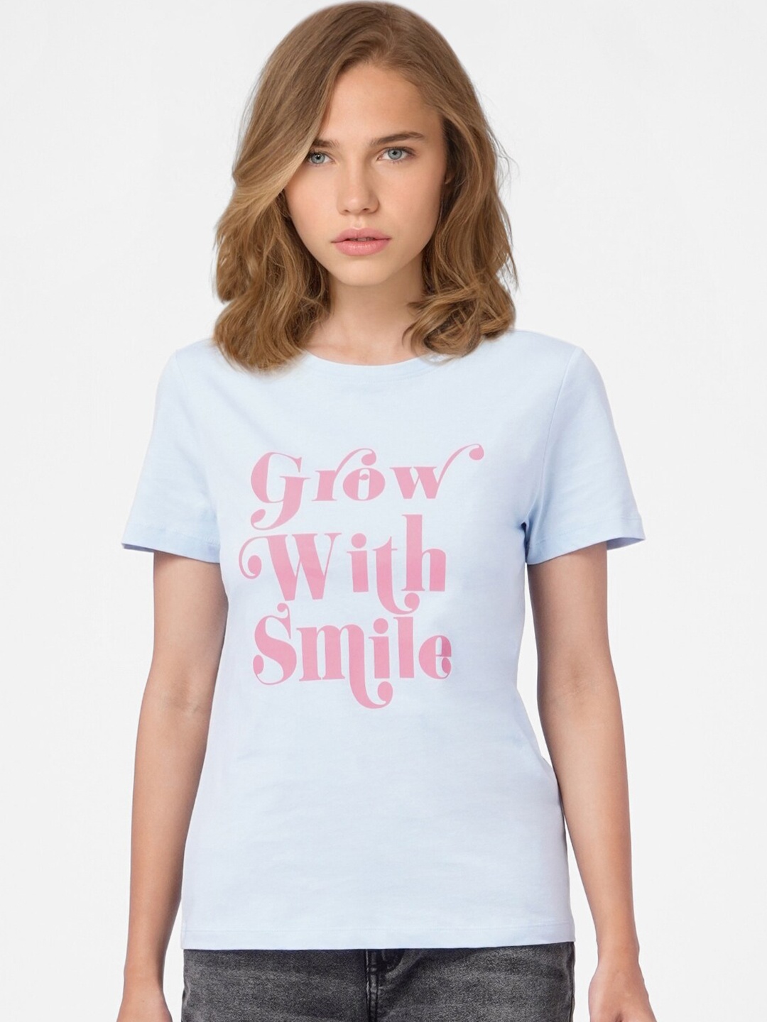 

ONLY Women Blue & Pink Typography Printed T-shirt
