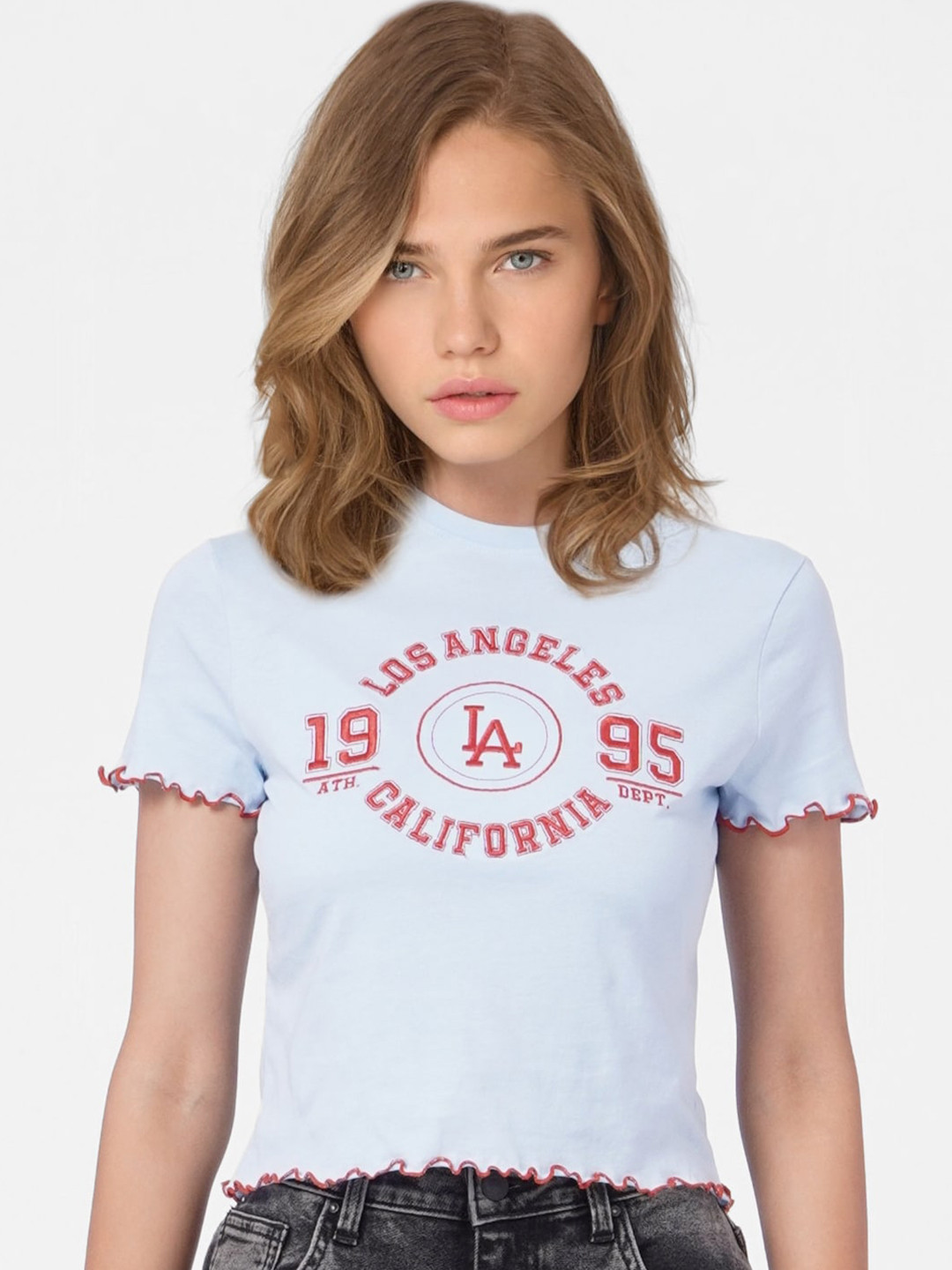 

ONLY Women Blue Typography Printed Cotton Crop T-shirt