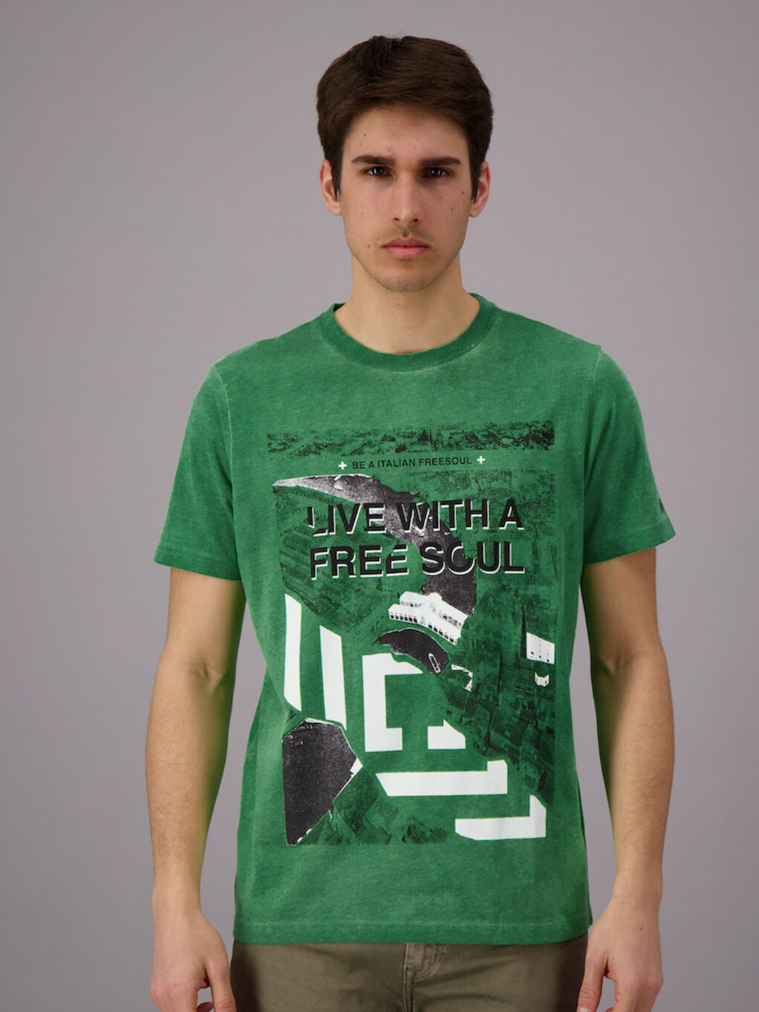

FREESOUL Men Green Graphic Printed Pure Cotton T-shirt