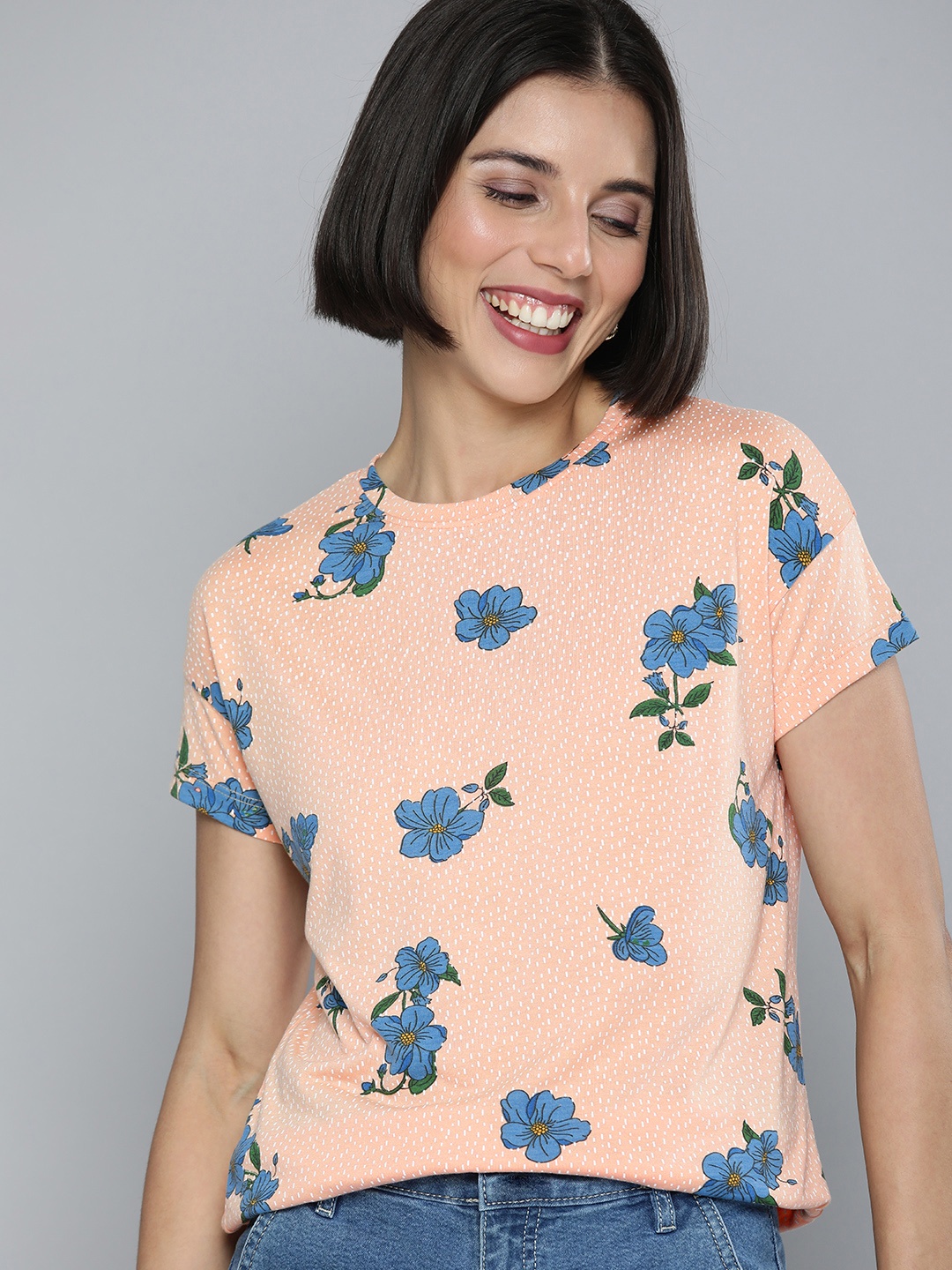 

Mast & Harbour Women Peach-Coloured Floral Printed Slim Fit Casual T-shirt