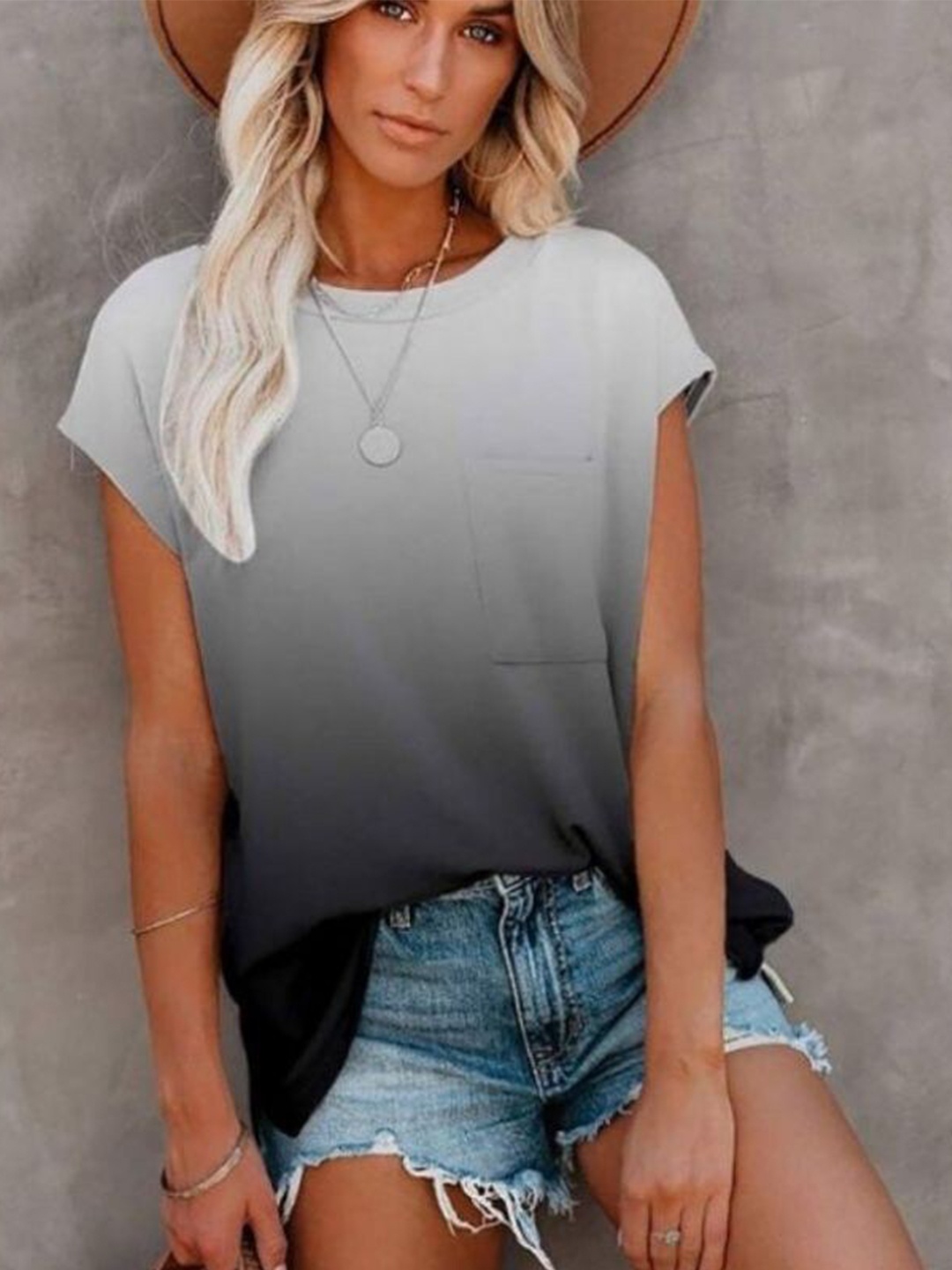 

La Aimee Grey & Black Ombre Print Extended Sleeves Top