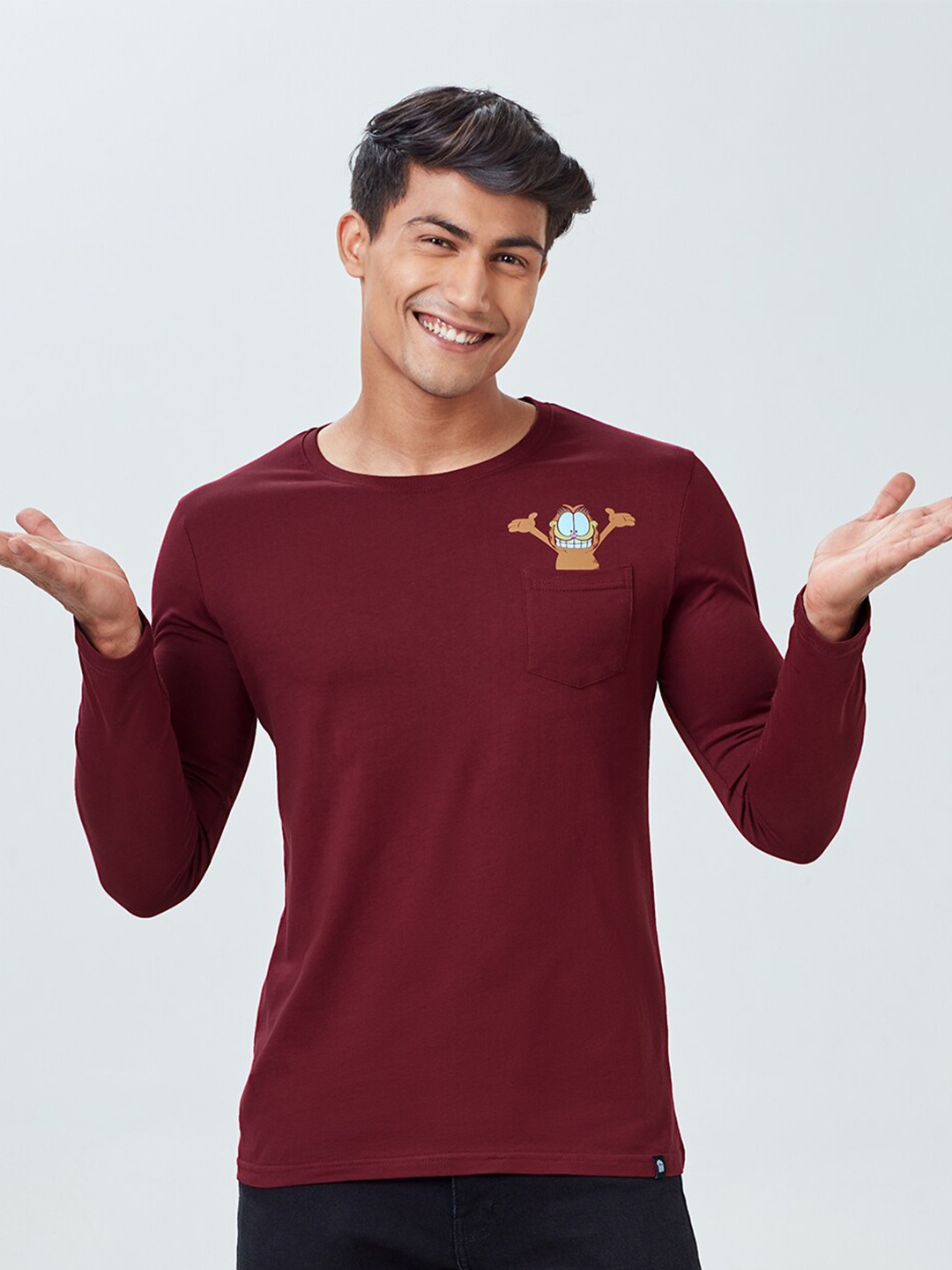 

The Souled Store Men Burgundy Garfield Cotton T-shirt