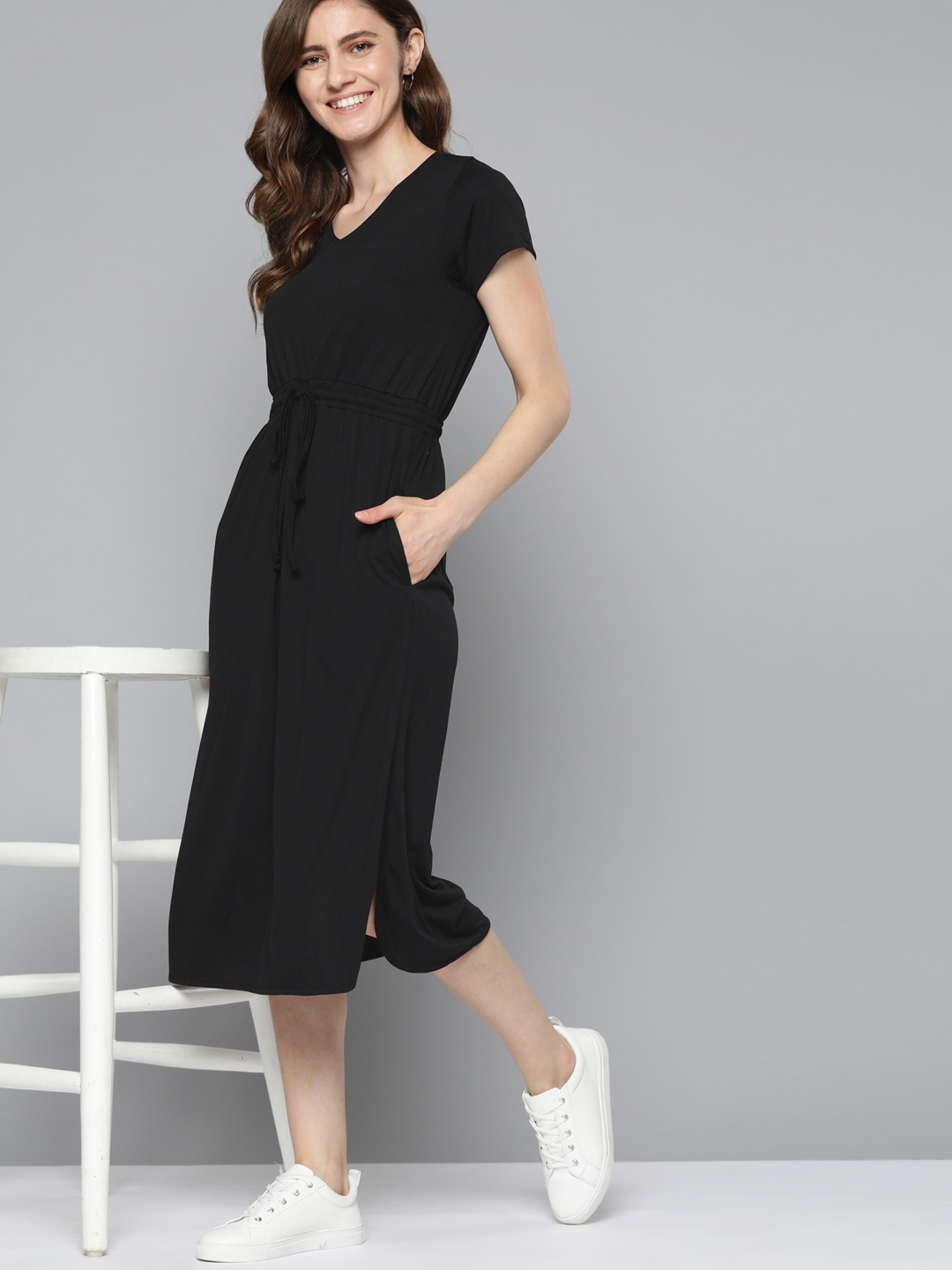 

M&H Easy Women Black Solid V-Neck Sheath Midi Dress With Waist Tie-Ups