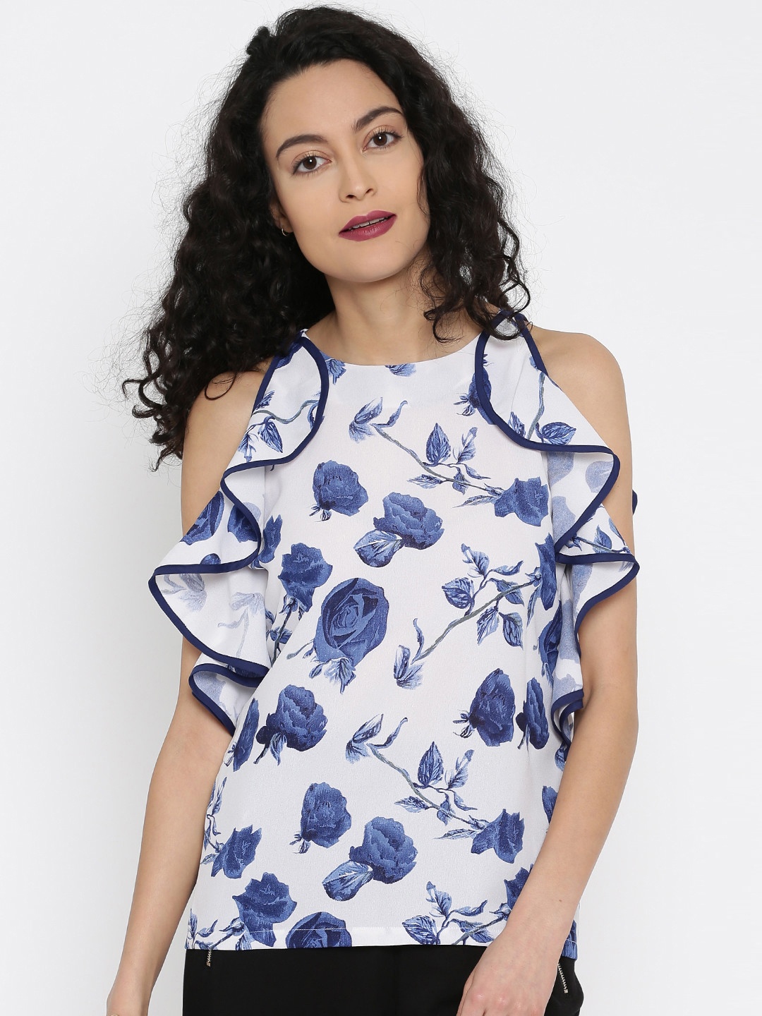 

Miss Chase Women Off-White & Blue Printed Top