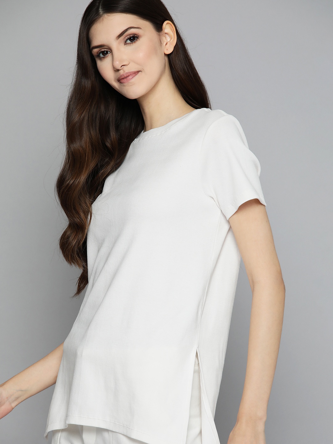 

M&H Easy Women White Ribbed T-shirt