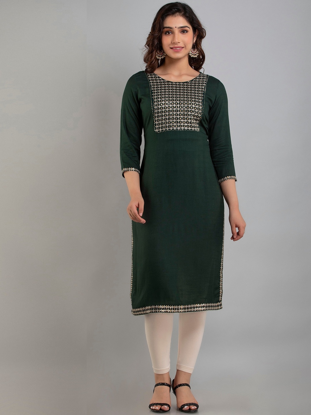 

Charu Women Green & Gold-Toned Embellished Embroidered Straight Kurta