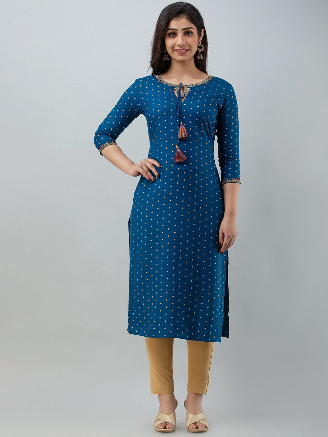

Charu Women Blue & Gold-Toned Printed Kurta