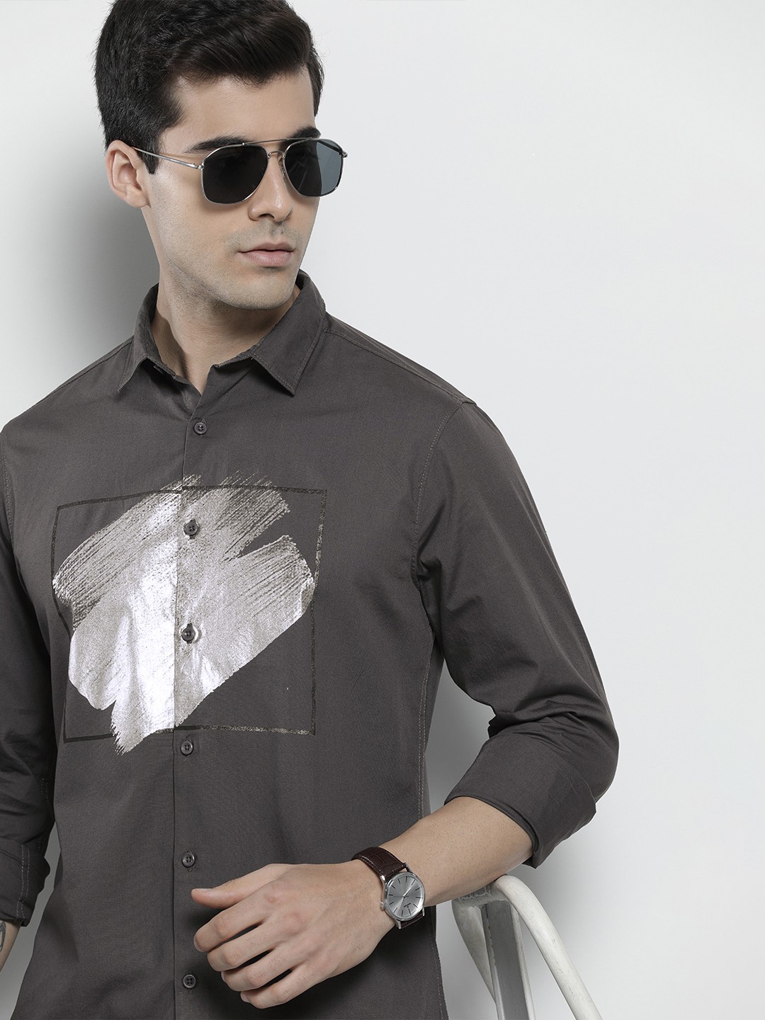 

The Indian Garage Co Men Grey Classic Graphic Printed Casual Shirt
