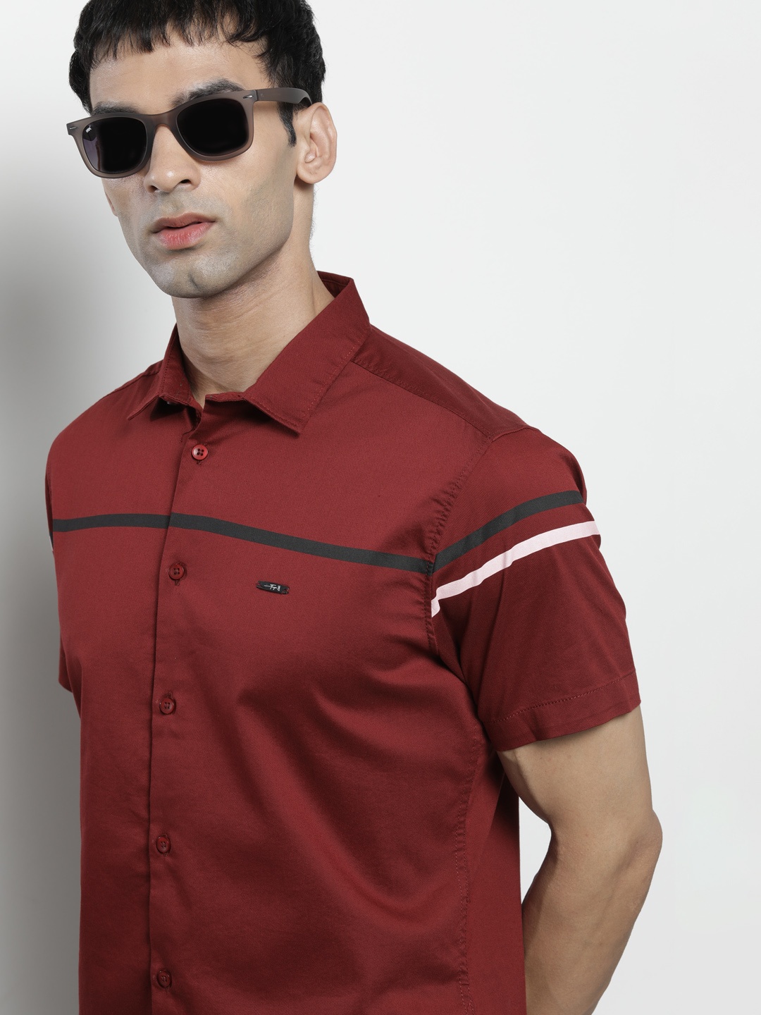 

The Indian Garage Co Men Maroon Striped Detail Classic Casual Shirt