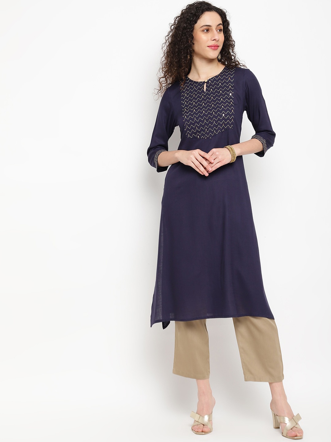 

IMARA Women Navy Blue Embellished Embroidered Keyhole Neck Straight Kurta