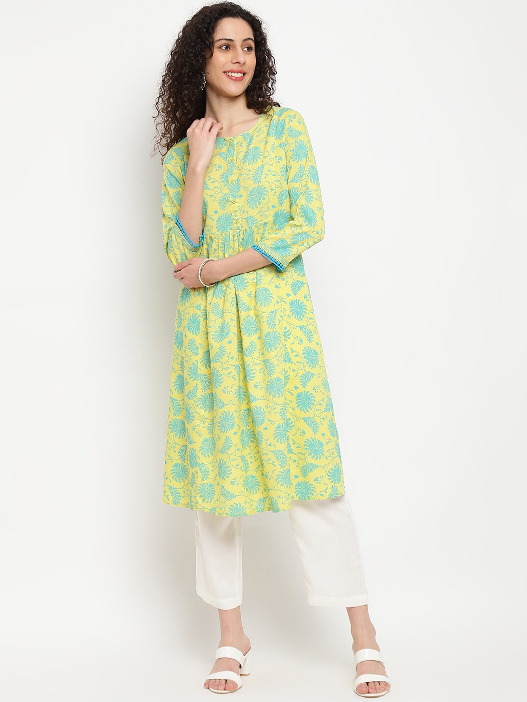 

IMARA Women Green & Blue Printed Kurta