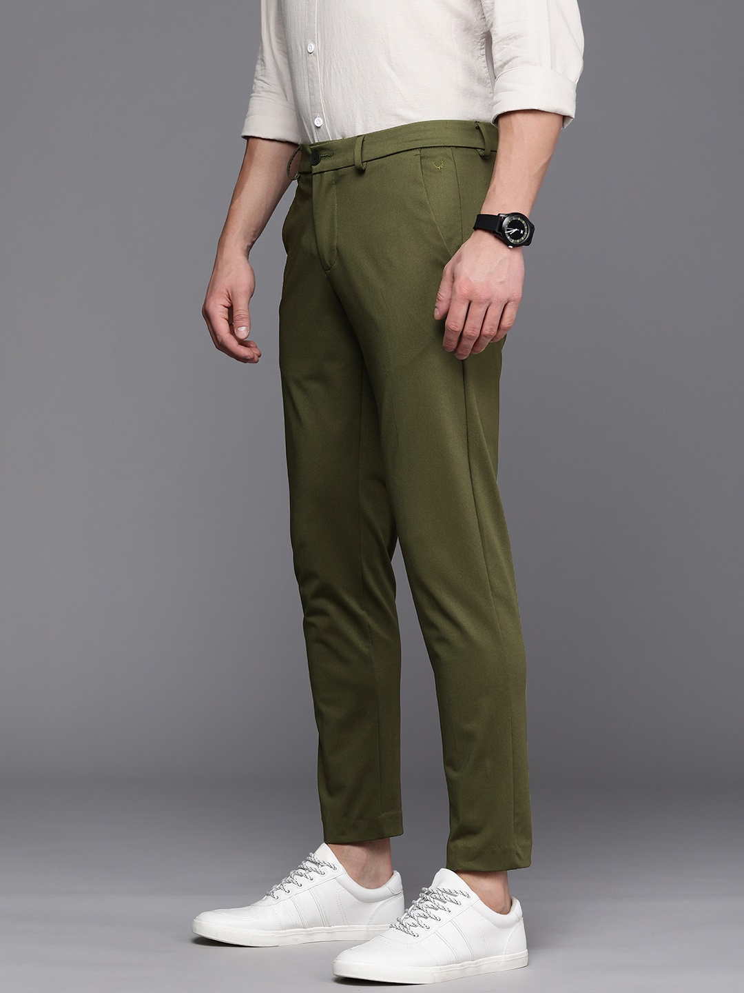 

Allen Solly Men Olive Green Solid Trousers