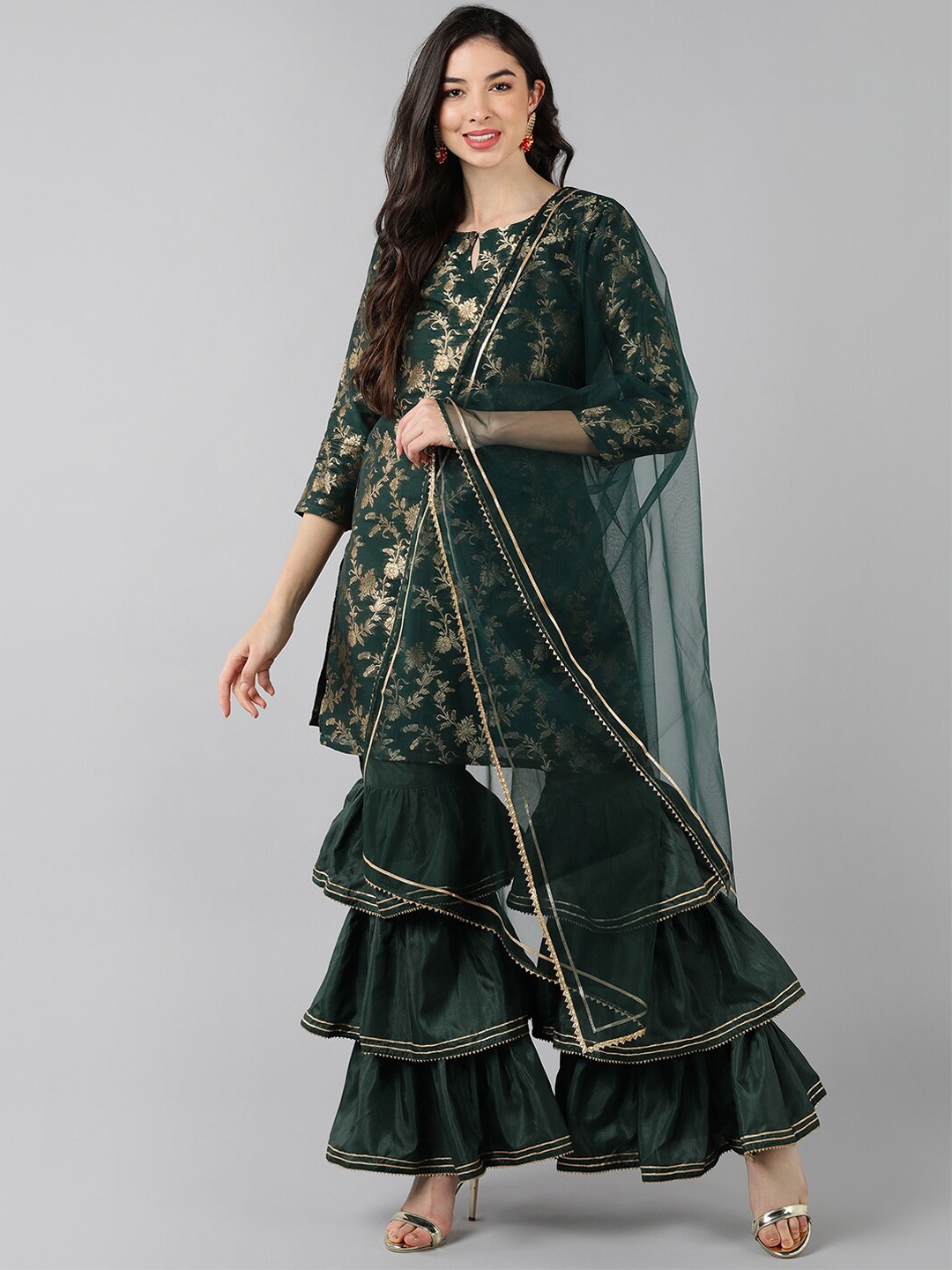 

AHIKA Women Green Ethnic Motifs Embroidered Kurta with Sharara