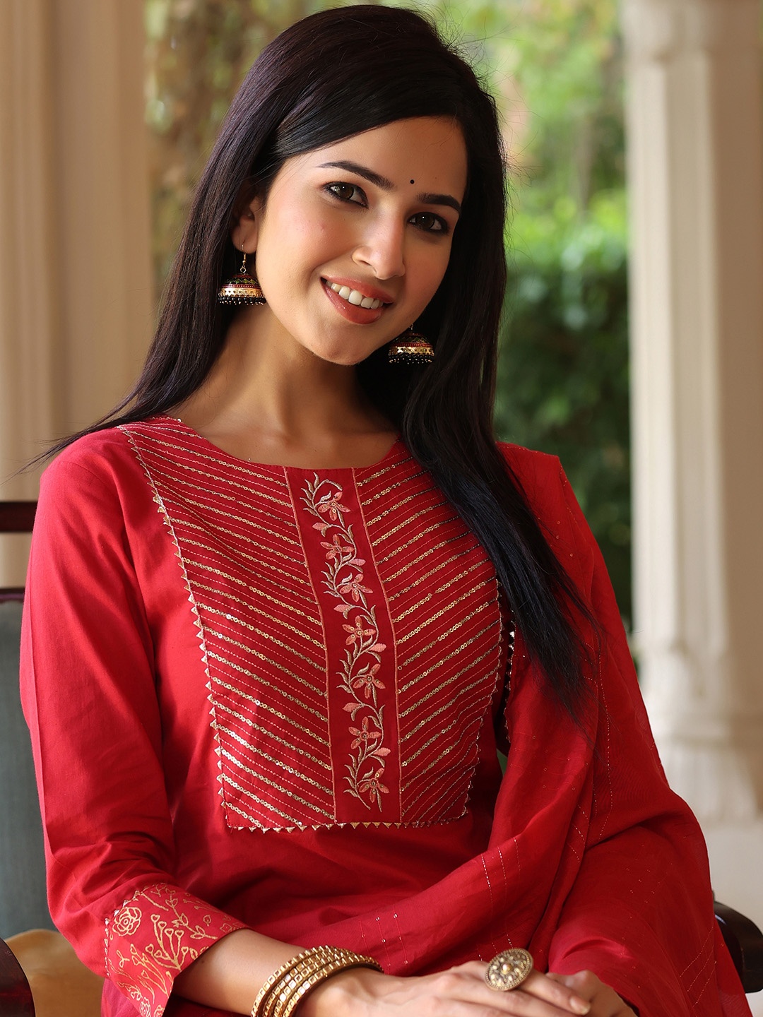 

AHIKA Women Kurta with Trousers & With Dupatta, Red