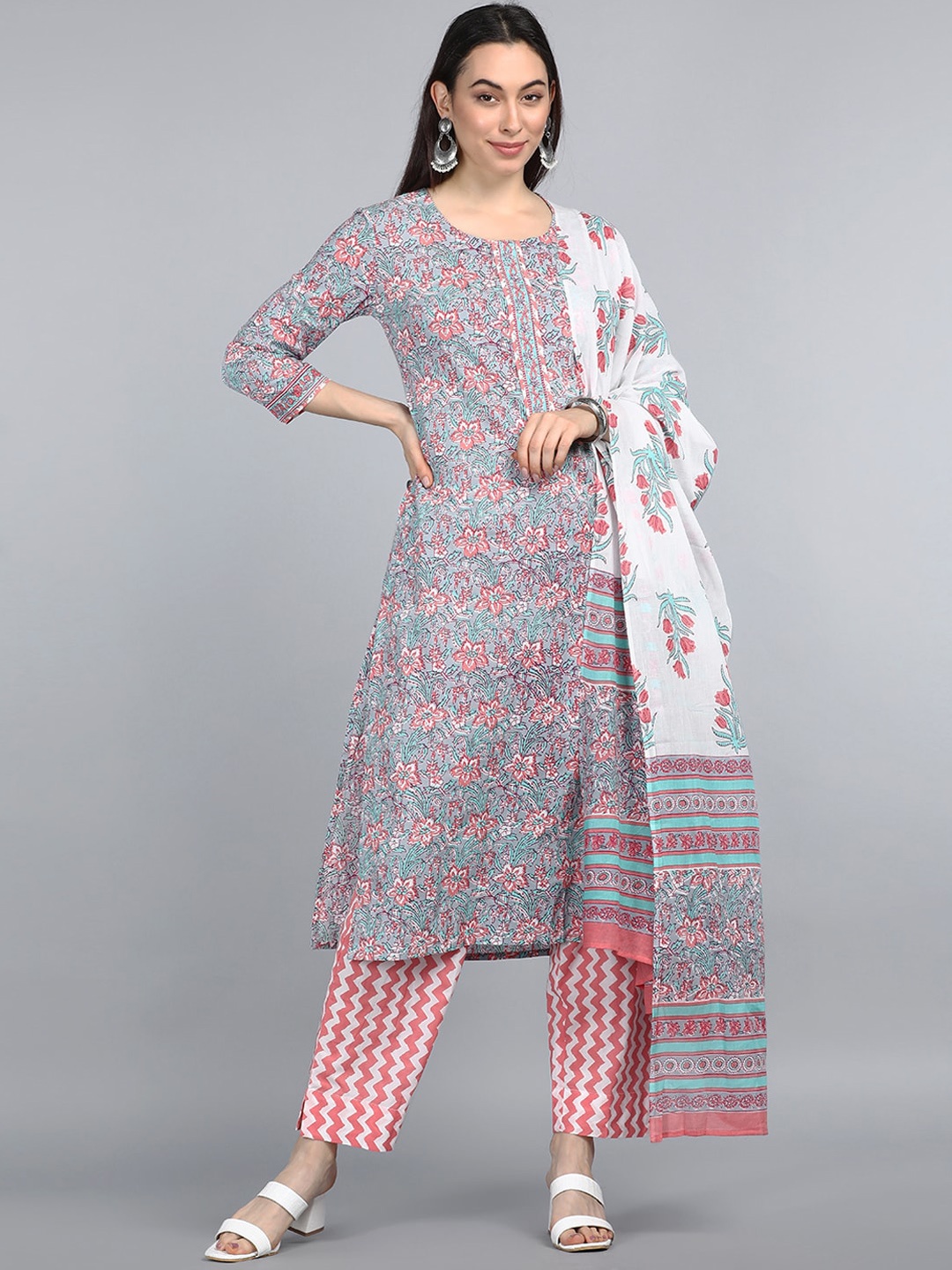 

AHIKA Women Grey & Pink Printed Kurta with Trousers & With Dupatta