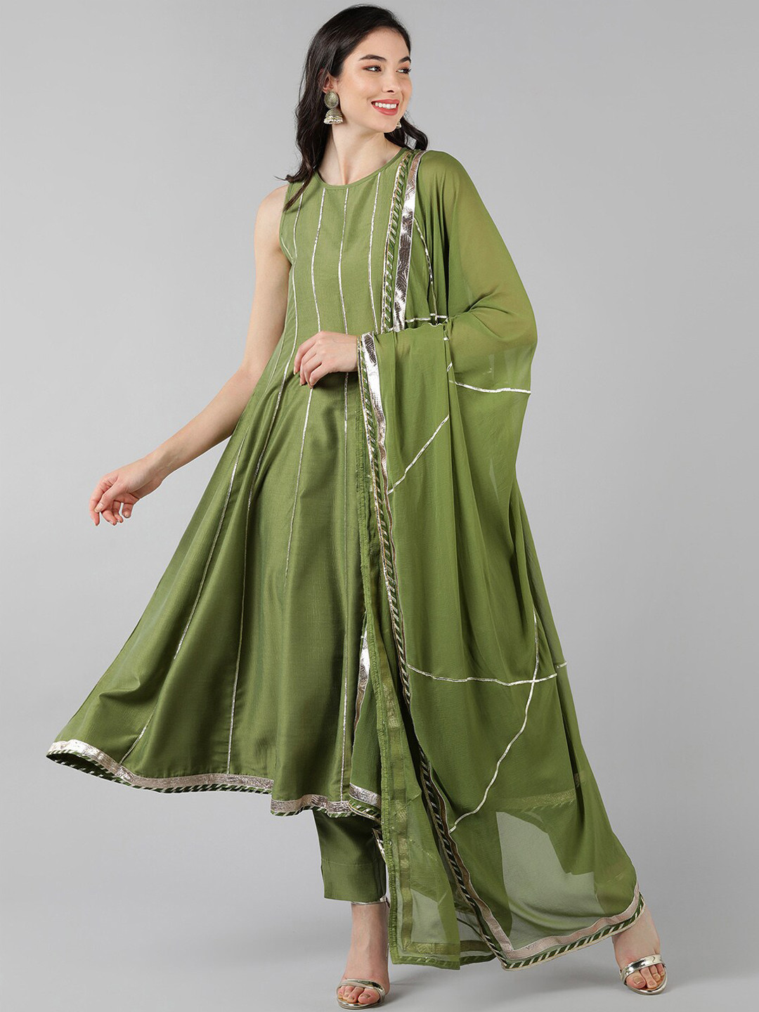 

AHIKA Women Green Panelled Gotta Patti Kurta with Trousers & With Dupatta