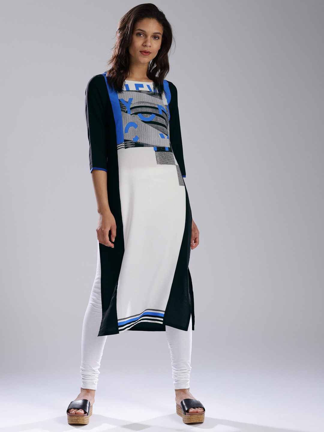 

W Women Black & Off-White Printed Straight Kurta