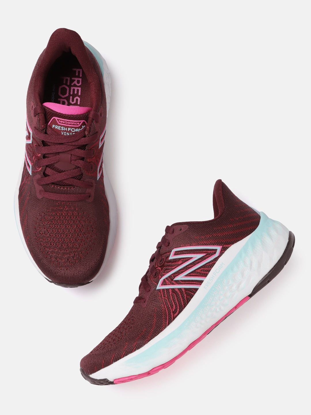 

New Balance Women Burgundy VONGO Woven Design Running Shoes