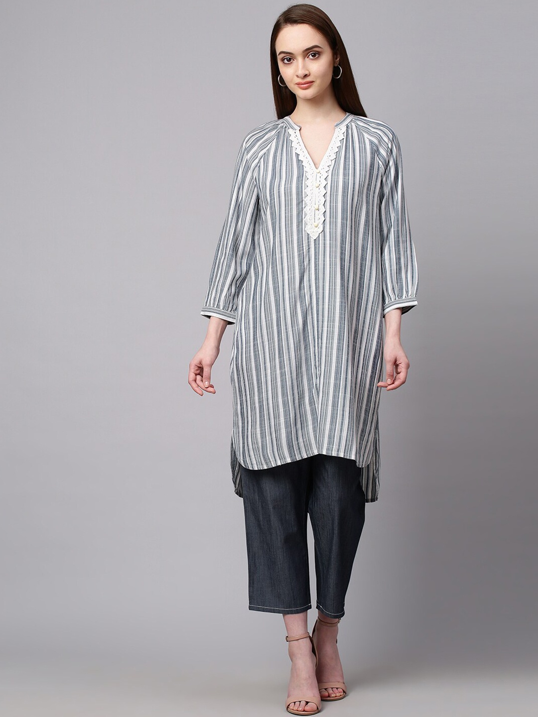 

Modern Indian by CHEMISTRY Women Grey Striped Kurta with Palazzos