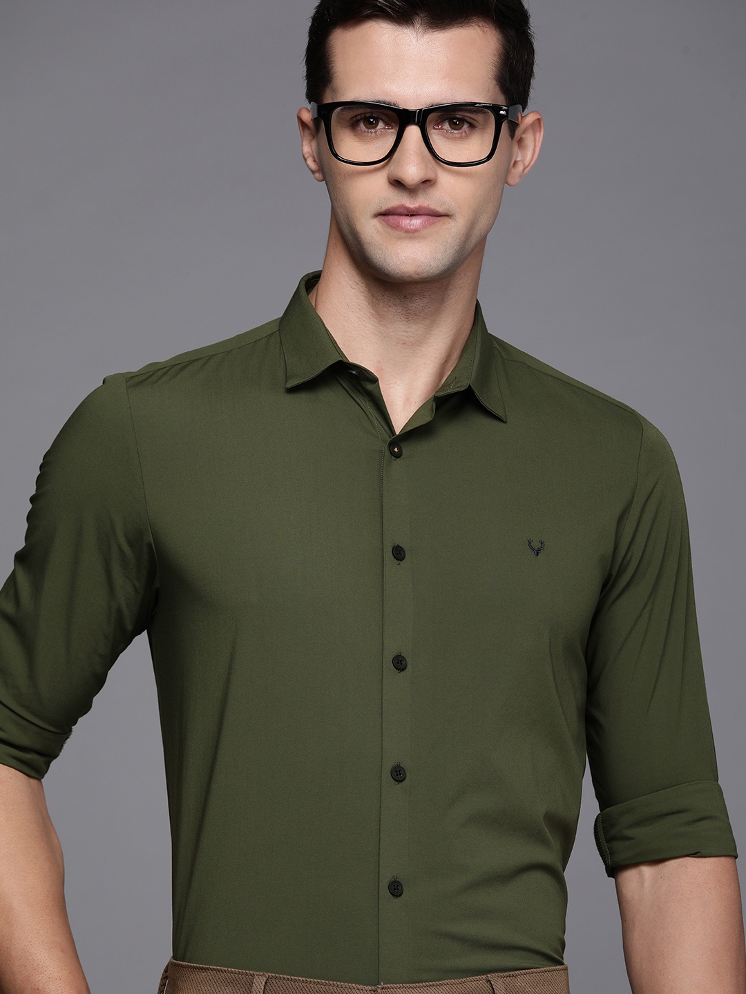 

Allen Solly Men Olive Green Solid Regular Fit Semiformal Shirt