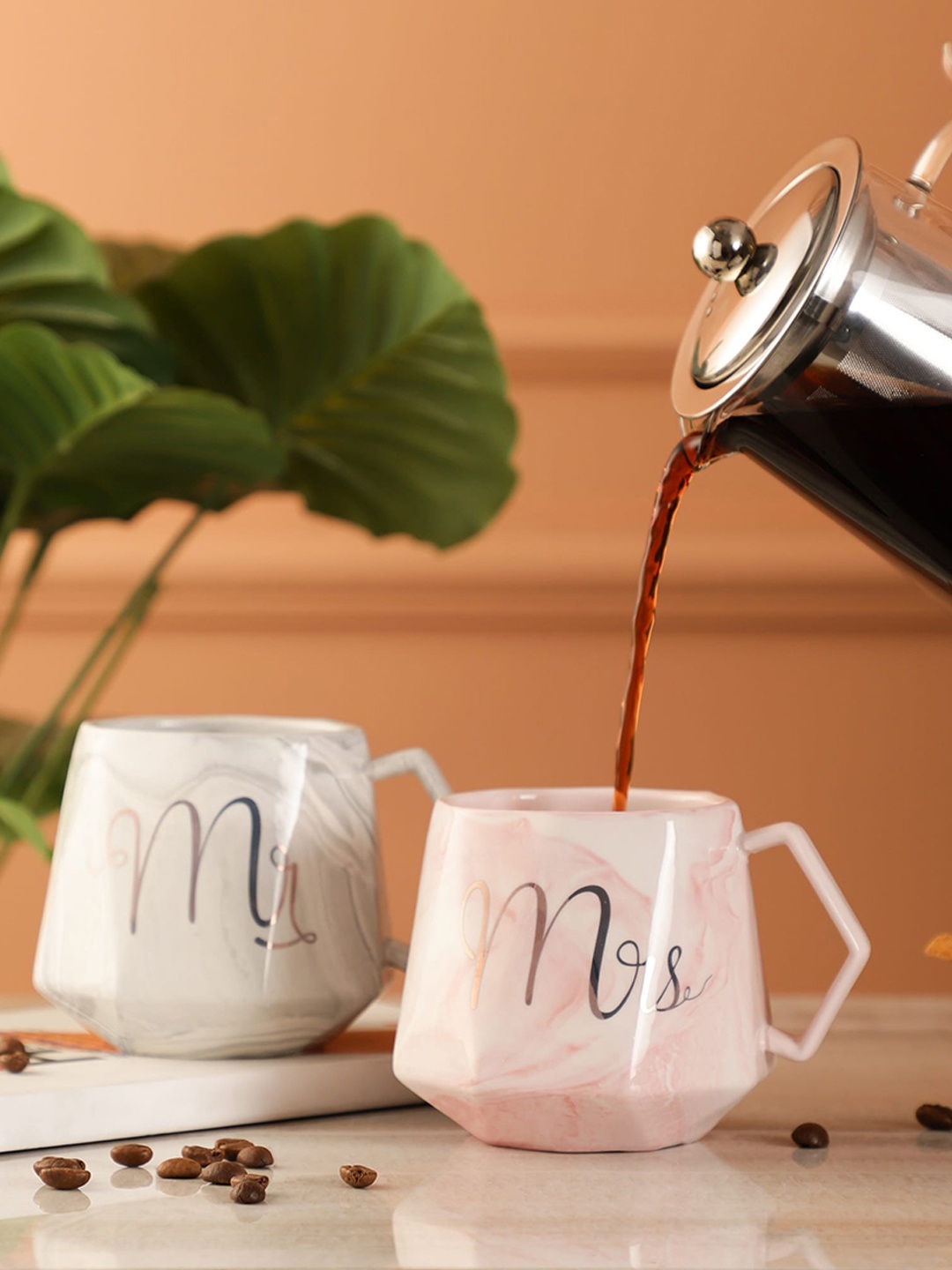 

The Decor Mart Grey & Pink Mr and Mrs Ceramic Couple Mugs