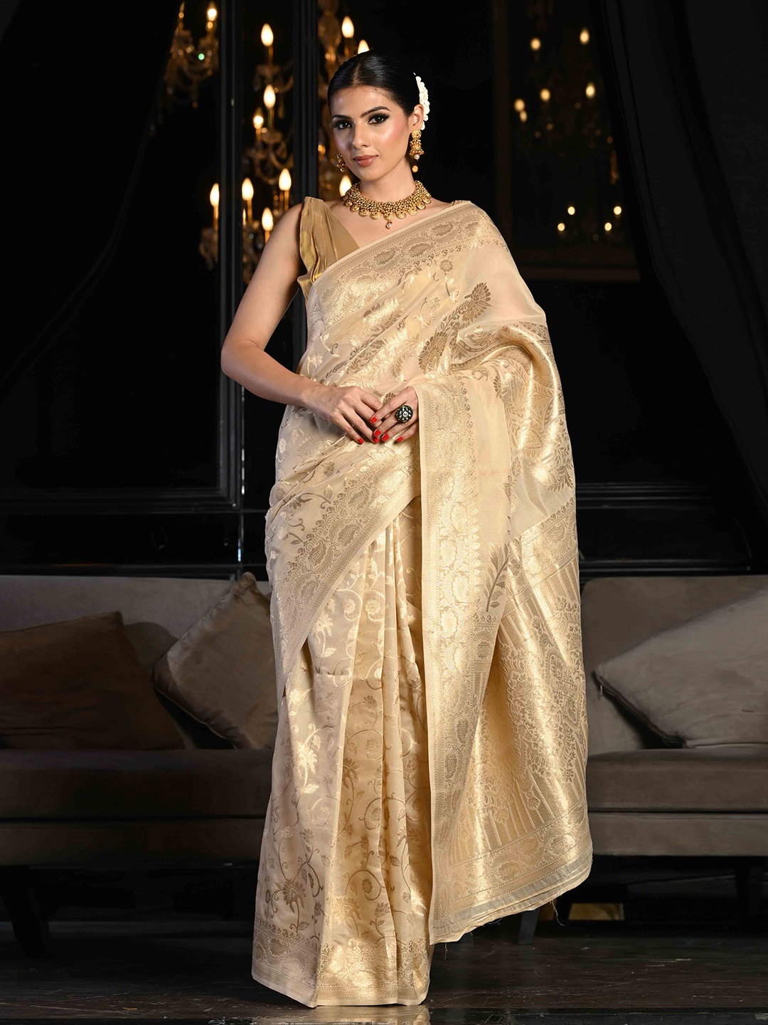 

BEATITUDE Cream-Coloured & Gold-Toned Woven Design Silk Blend Saree